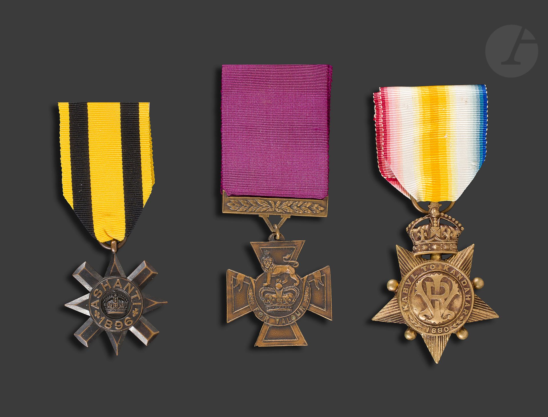 VICTORIA 
Three medals: 
- ASHANTI STAR (1896). 
- KABUL TO KANDAHAR (1880). Copy. 
- VICTORIA CROSS. Old copy. 
T.T.B.




