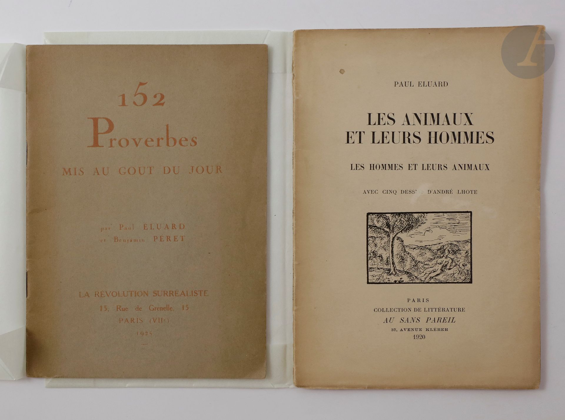 ÉLUARD (Paul).
Lot de 4 ouvrages et un portrait :
- Les Animaux et leurs hommes. Les hommes et leurs animaux. Avec cinq dessins d'André Lhote. Paris : Au sans pareil, collection de littérature, 1920. — In-12, broché.
Édition originale. Un des 550 exemplaires numérotés sur vélin d'alfa (n° 319). Couverture brunie.
- ÉLUARD (Paul) - PÉRET (Benjamin). 152 Proverbes. Paris : La Révolution surréaliste, 1925. — In-12, agrafé.
Édition originale. Exemplaire sur papier d'édition, très bien conservé.
- Poésie et vérité 1942. Paris : La Main à plume, 1942. — In-16, agrafé.
Édition originale rare tirée à petit nombre et vendue clandestinement, achevée d’imprimer le 3 avril 1942. Le recueil s’ouvre par le célèbre poème Liberté.
On joint :
- D. VALETTE (Robert). Éluard. Livre d'identité. Paris : Tchou éditeur, [1967]. — In-8, cartonnage illustré de l'éditeur.
- Portrait photographique de Paul Éluard, reproduit sur papier couché, portant la signature autographe de l'acteur Gérard Philippe.