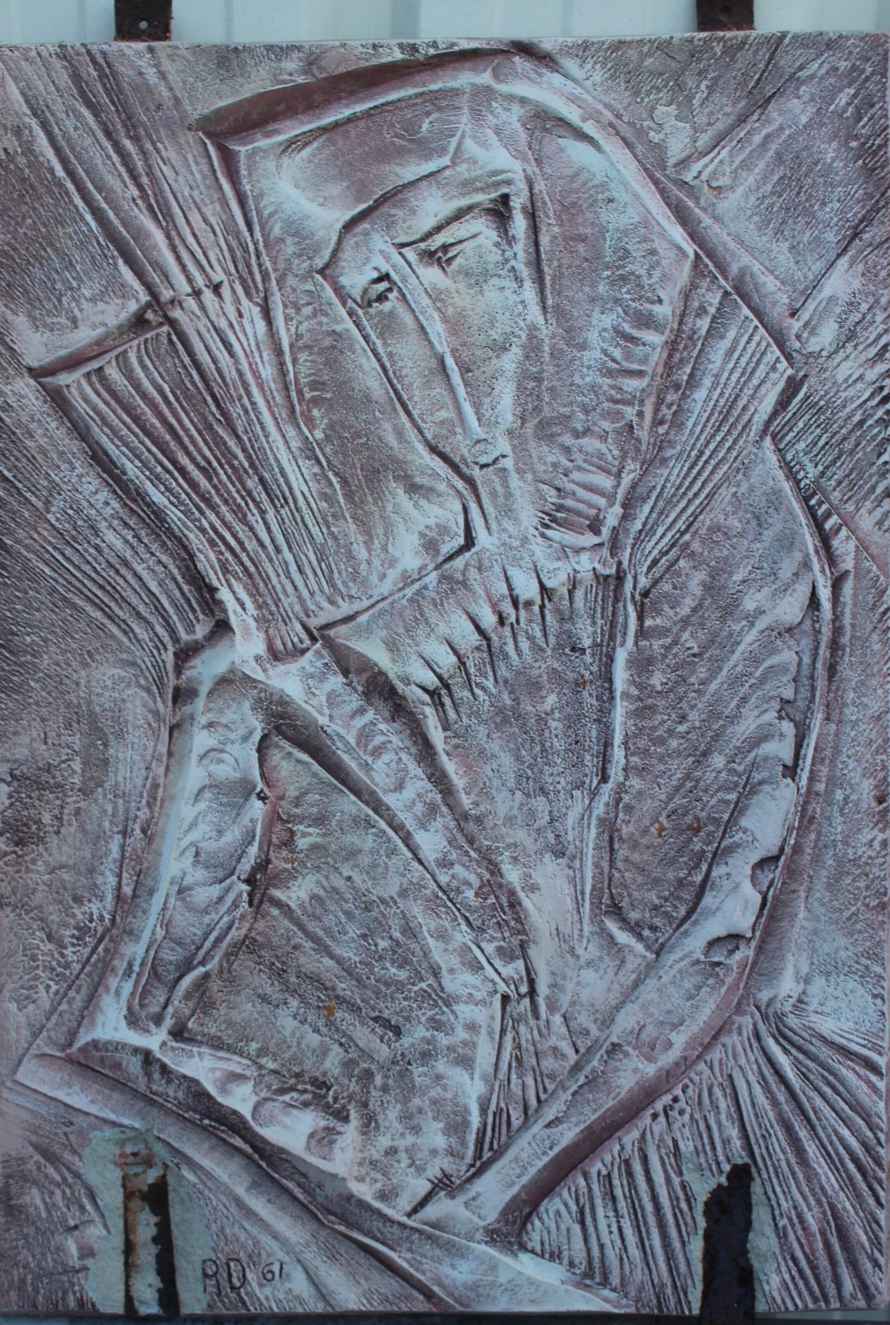 Roger DESSERPRIT (1923-1985)

Portrait de femme, 1961

Bas-relief en ciment.

Monogrammé et daté en bas à gauche.

(Accidents).

69 x 50 cm