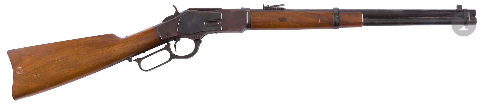 Carabine Winchester modèle 73, calibre 44/40. 
Canon rond de 46,5 cm.
Longueur totale : 97,5 cm
Fabrication Uberti.
Catégorie C. N°18969.