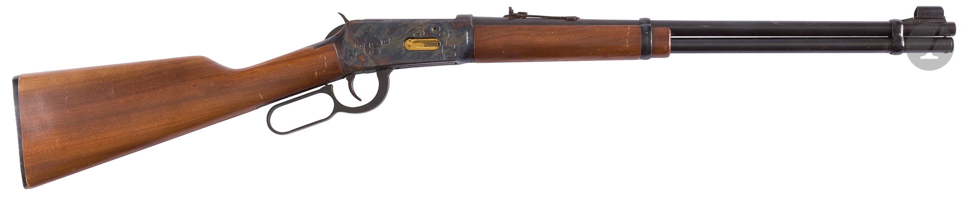 Winchester rifle model 94 calibre 30/30 Win.
Round barrel of 49,2 cm. Engraved breech block. Bronzed finish jaspée.
Total length: 97 cmCategory
C to be declared. N° 4066159.


