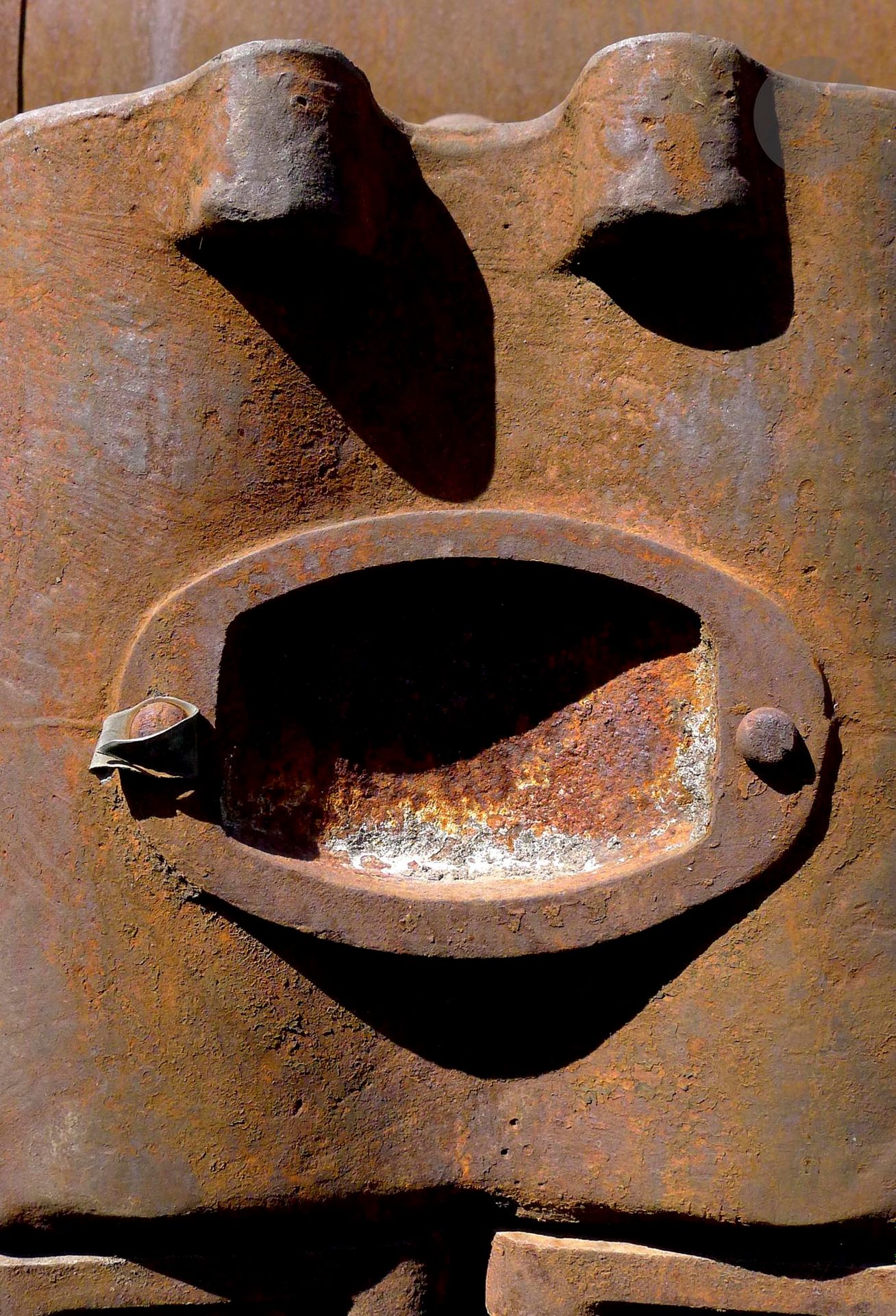 Claude MOLLARD (France, né en 1941)
Liban, gare de Tripoli. Détail d'une vieille locomotive, 2013
Photographie.
Signée, datée et numérotée.
Édition limitée à 7 exemplaires + 2 Épreuves d'Artiste.
48,3 x 32,9 cm

Original photograph.
Signed, dated and numbered. 
Limited edition of 7 + 2 Artist's proofs.

Provenance :
Atelier de l'artiste.