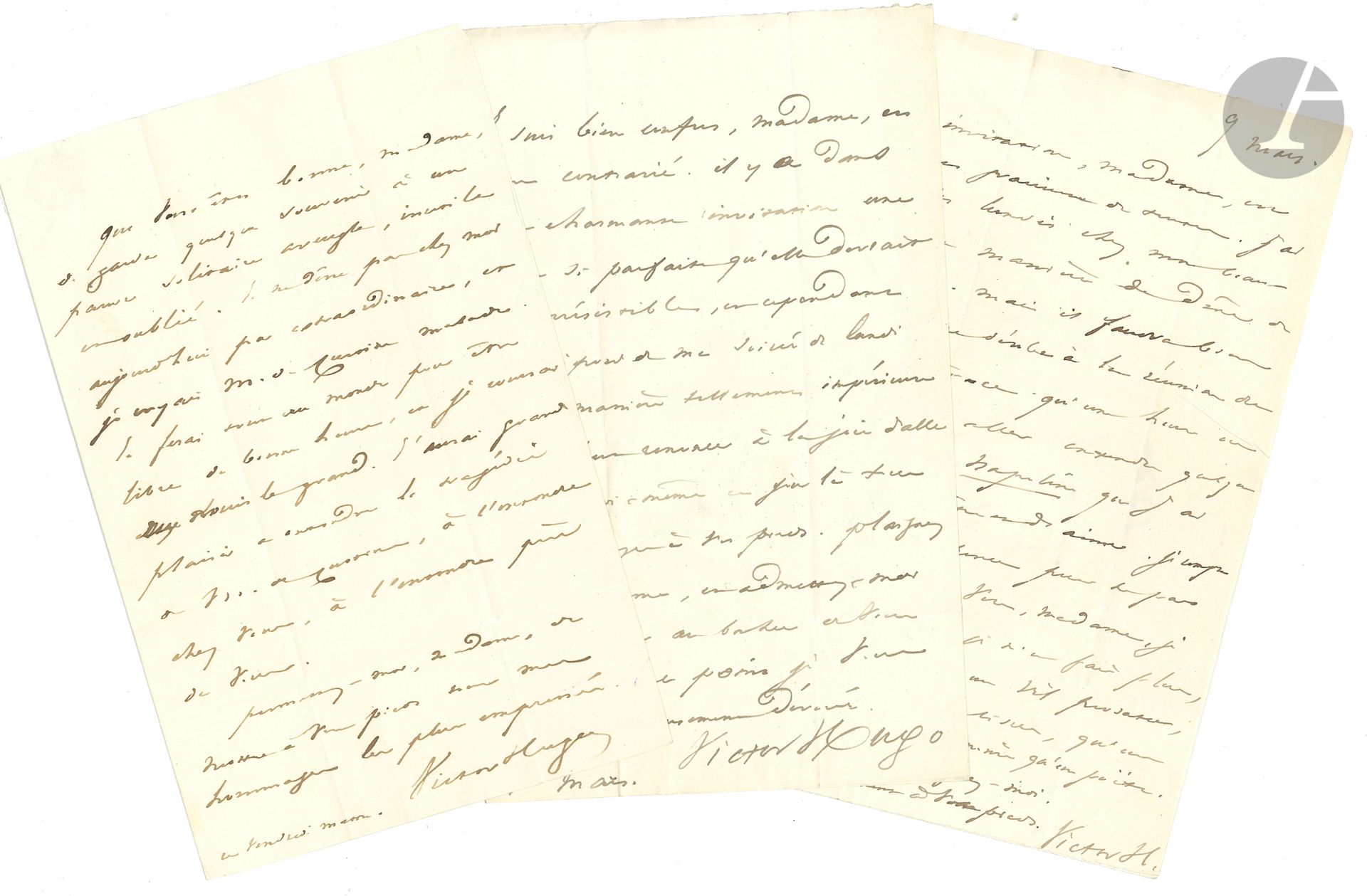 Victor HUGO (1802-1885). 3 L.A.S., [1833], à Delphine de Girardin ; 1 page in-8 chaque, adresses.
Vendredi matin [début 1833]. « Que vous êtes bonne, madame, de garder quelque souvenir à un pauvre solitaire aveugle, inutile et oublié. Je ne dîne pas chez moi aujourd’hui par extraordinaire, et je croyais M. de Custine malade. Je ferai tout au monde pour être libre de bonne heure, et je courrai rue Louis le Grand. J’aurai grand plaisir à entendre la tragédie de M. de Custine, à l’entendre chez vous, à l’entendre près de vous »… [Il s’agit de Béatrix Cenci d’Astolphe de Custine, tragédie créée le 23 mai 1833 à la Porte Saint-Martin.]
1er mars [1833 ?]. « Je suis bien confus, madame, et bien contrarié. Il y a dans votre charmante invitation une grâce si parfaite qu’elle devrait être irrésistible, et cependant j’ai disposé de ma soirée de lundi d’une manière tellement imprévue qu’il faut renoncer à la joie d’aller mettre moi-même ce jour-là tous mes hommages à vos pieds »…
9 mars [1833]. « Votre invitation, madame, est la plus gracieuse de toutes. J’ai tous les lundis chez mon beau-père une manière de dîner de famille. Mais il faudra bien que je me dérobe à la réunion du soir, ne fût-ce qu’une heure ou deux, pour aller entendre quelque chose de cette Napoline que j’ai soif de connaître et d’aimer. Je compte sur votre indulgence pour ne pas me demander de vers, madame, je n’en sais plus, je n’en fais plus, je ne suis plus qu’un vil prosateur, qu’un régisseur de coulisses, qu’un metteur en scène, rien moins qu’un poëte. Je vous admire. Plaignez-moi »…