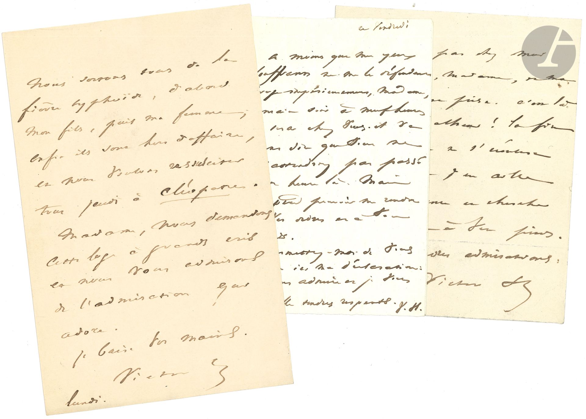 Victor HUGO. 3 L.A.S. (« Victor H » et une « V.H. »), [1847 et s.d.], à Delphine de Girardin ; 1 page in-8 chaque.
Lundi [15 ? novembre 1847], sur Cléopâtre (tragédie en vers de Mme de Girardin, créée au Théâtre-Français le 13 novembre) : « Nous sortons tous de la fièvre typhoïde, d’abord mon fils, puis ma femme ; enfin ils sont hors d’affaire, et nous voulons ressusciter tous jeudi à Cléopâtre. Madame, nous demandons cette loge à grands cris et nous vous admirons de l’admiration qui adore »…
Vendredi. « À moins que mes yeux souffrants ne me le défendent trop impérieusement, Madame, demain soir à neuf heures je serai chez vous »…
Mardi. Sa soirée est prise : « C’est là avoir du malheur ! La fin de la semaine ne s’écoulera pas sans que je n’aille faire pénitence et chercher la réparation à vos pieds »…