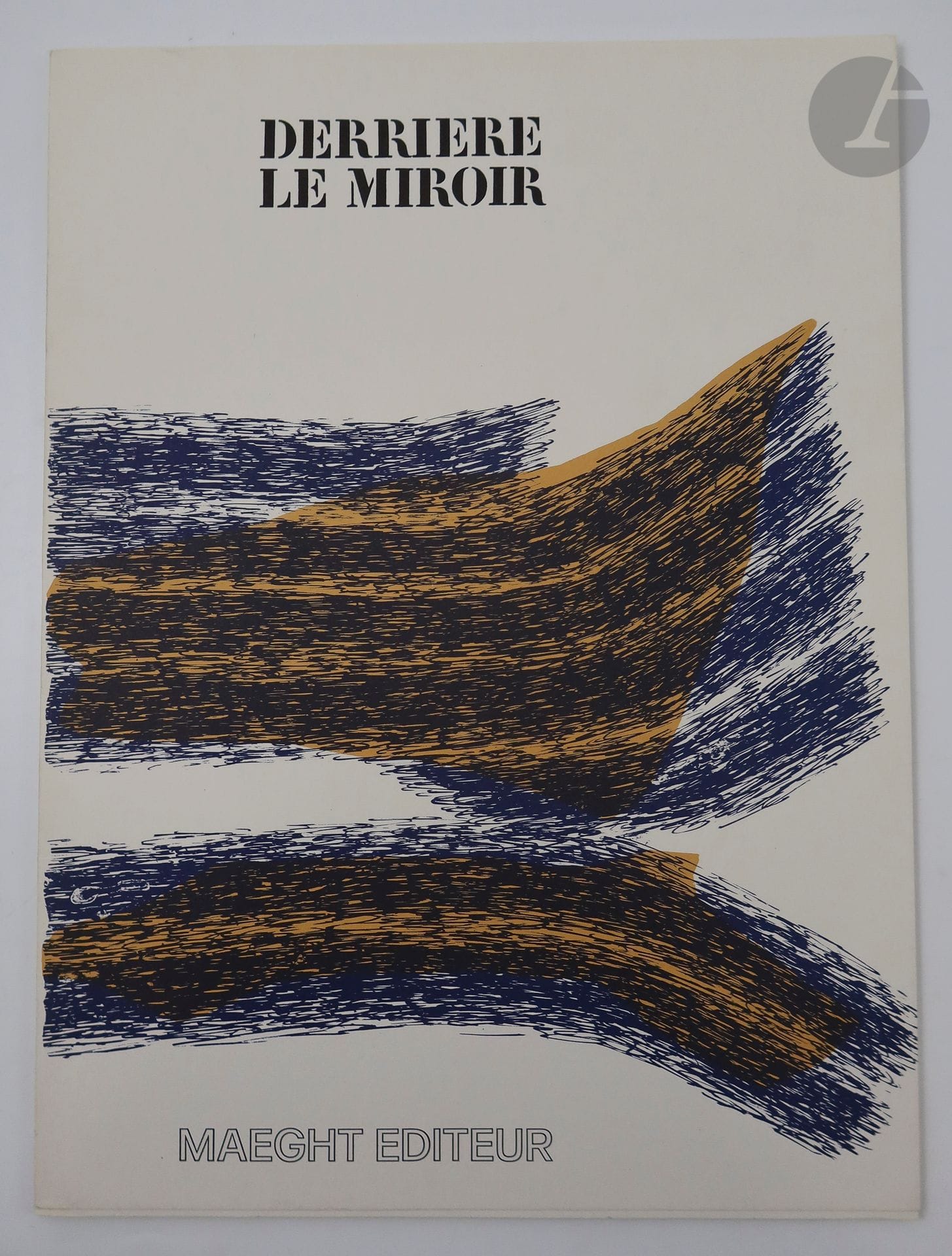 [UBAC (Raoul)].
Derrière le miroir.
Paris : Maeght, 1971. — In-folio, en feuilles, couverture illustrée.

Numéro 195 de décembre 1971, présentant quelques grandes éditions Maeght. Il est illustré de compositions en couleurs de Joan Miró, Alexander Calder, Antoni Tàpies, Raoul Ubac, Eduardo Chillida, Pol Bury, Jean-Paul Riopelle, Pablo Palazuelo, Joan Gardy-Artigas, Alain Le Yaouanc, Alberto Giacometti, François Fiedler et Saul Steinberg, ainsi que d'une lithographie originale de Raoul Ubac sur la couverture.

Exemplaire parfaitement conservé.