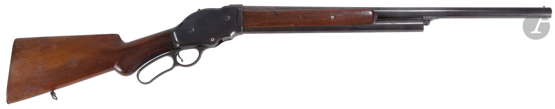 Winchester "Shotgun" Model 1887, 12 gauge. 

Barrel of 60 cm, with punches and the mention "NOT FOR BALL" to the thunder. Breechblock marked "WRA co" on the left side. Tailstock with markings "MANUFACTURED BY THE WINCHESTER REPEATING ARMS CO NEW HAVEN CONN U.S.A. PAT. FEB. 16. & JULY. 20. 1886 ». Walnut pistol grip.

Refinished in colors

Length: 105 cm 

Category C to be declared, N° 4825 (1887).



Manufactured between 1887 and 1901 at 65,000 copies.
