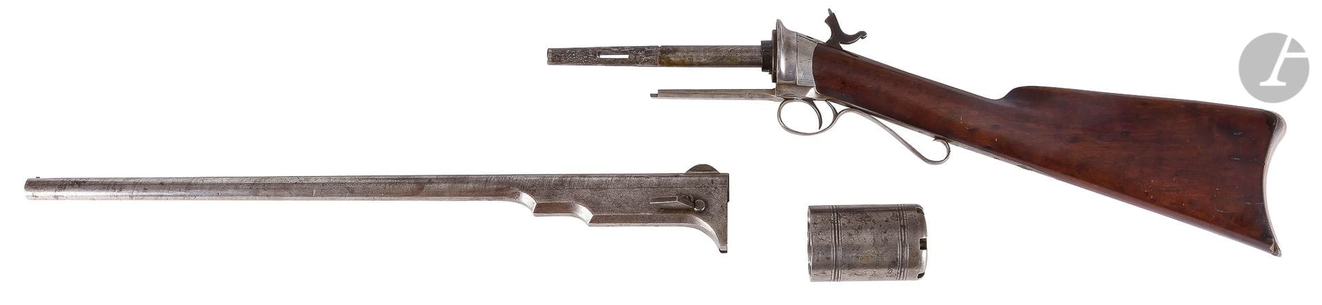 Rare carabine revolver Colt “Patterson” modèle 1839, six coups, calibre 58. 

Canon rond de 57,5 cm avec guidon au tonnerre, marqué sur le côté droit « PATENT ARMSM’G CO PATERSON, N J COLT’S PT ». Fort barillet décoré au trait. Crosse en noyer verni (petits éclats). 

Longueur : 107 cm

A.B.E. (Métal tâché, léger éclat au bois)

N° 95 



Produit de 1838 à 1841 à 950 exemplaires. 

L’absence de levier de chargement sur le côté droit indique une fabrication précoce (et donc plus rare), ce que confirme le numéro de série.