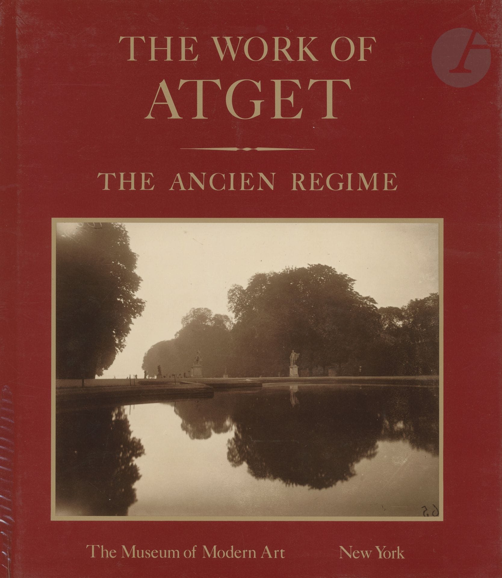 ATGET, EUGENE (1857-1927)
The Work of Atget. 
Old France. The Art of Old Paris. The Ancient Régime. Modern Times. 
Volumes I-IV. 
The Museum of Modern Art, New York, 1981-1985. 
In-4 (30 x 26,5 cm). Quatre volumes. Editions originales. Cartonnages d'éditeur sous jaquettes illustrées.