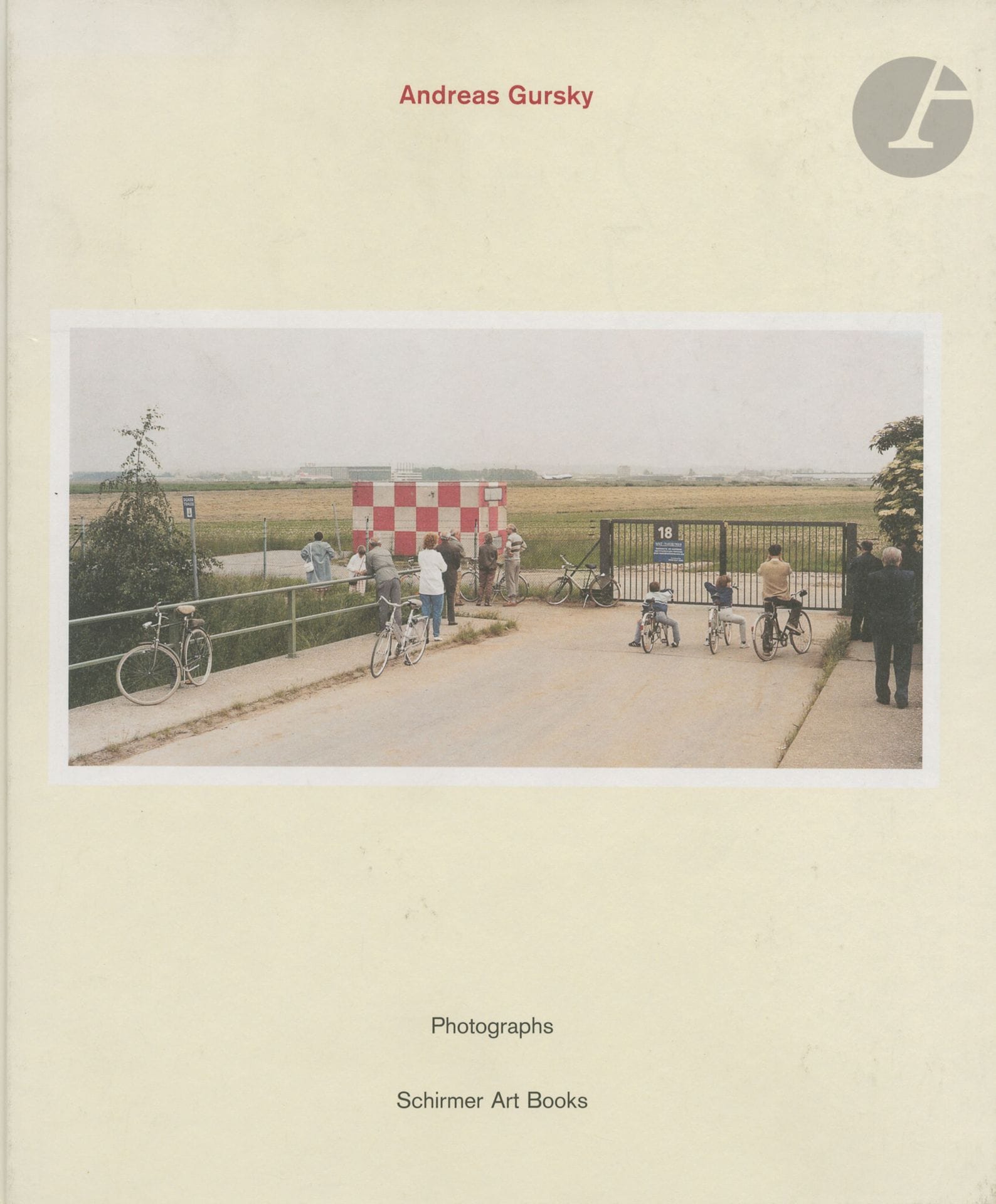 GURSKY, ANDREAS (1955
)Photographs 1984-1993.
Schirmer Art Books, 1994.
in-8 (26,5 x 22 cm). First edition. Exhibition catalogue. 126 pp. Illustrated boards.


