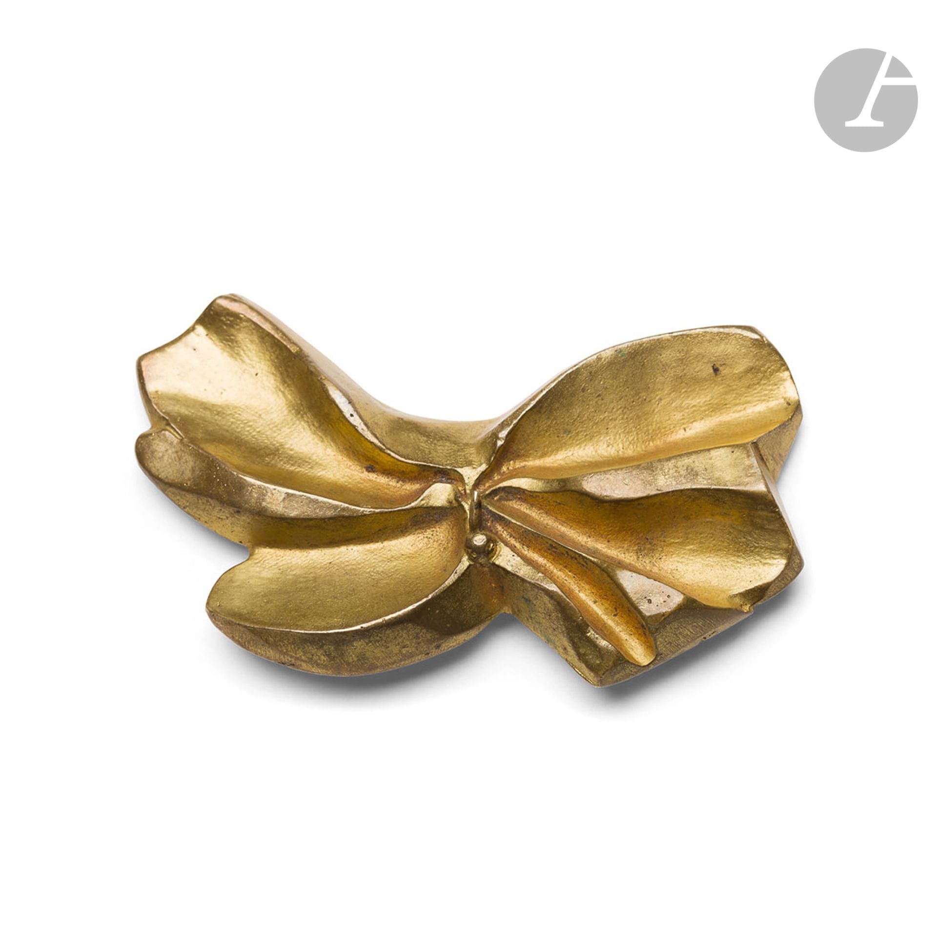 LINE VAUTRIN (1913-1997
)Large birdBrooch
. Proof in gilt bronze. Late 1940's. Signed VAUTRIN on the back. L. 7,5 cm

