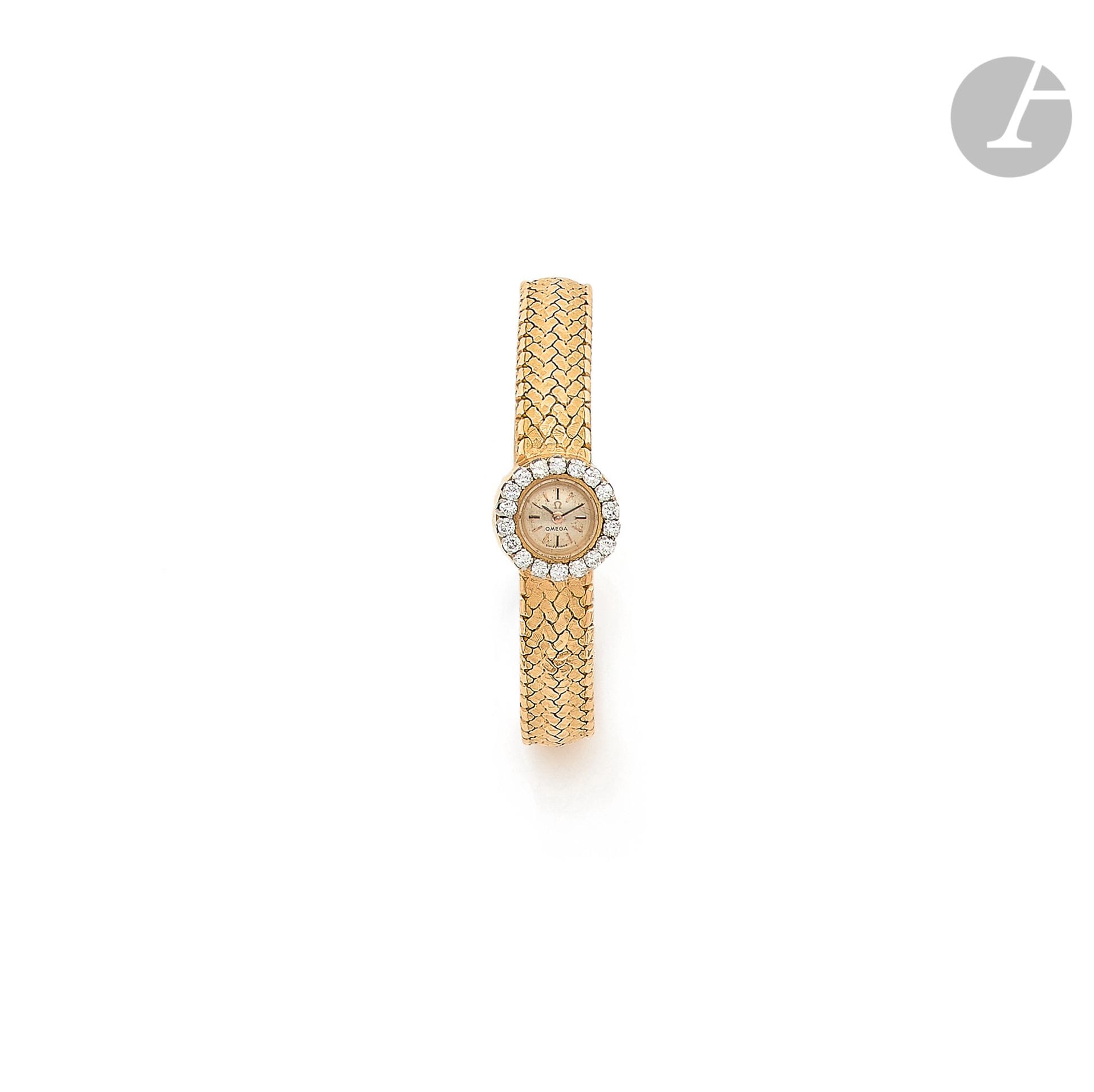 OMEGA

Montre de dame en or 18K (750), cadran rond serti de diamants ronds de taille brillant sur platine, bracelet ruban en or 18K, mouvement mécanique. Numérotée. Longueur : 16,5 cm environ. Poids brut : 28,8 g (choc)



An Omega lady’s wristwatch set with diamonds