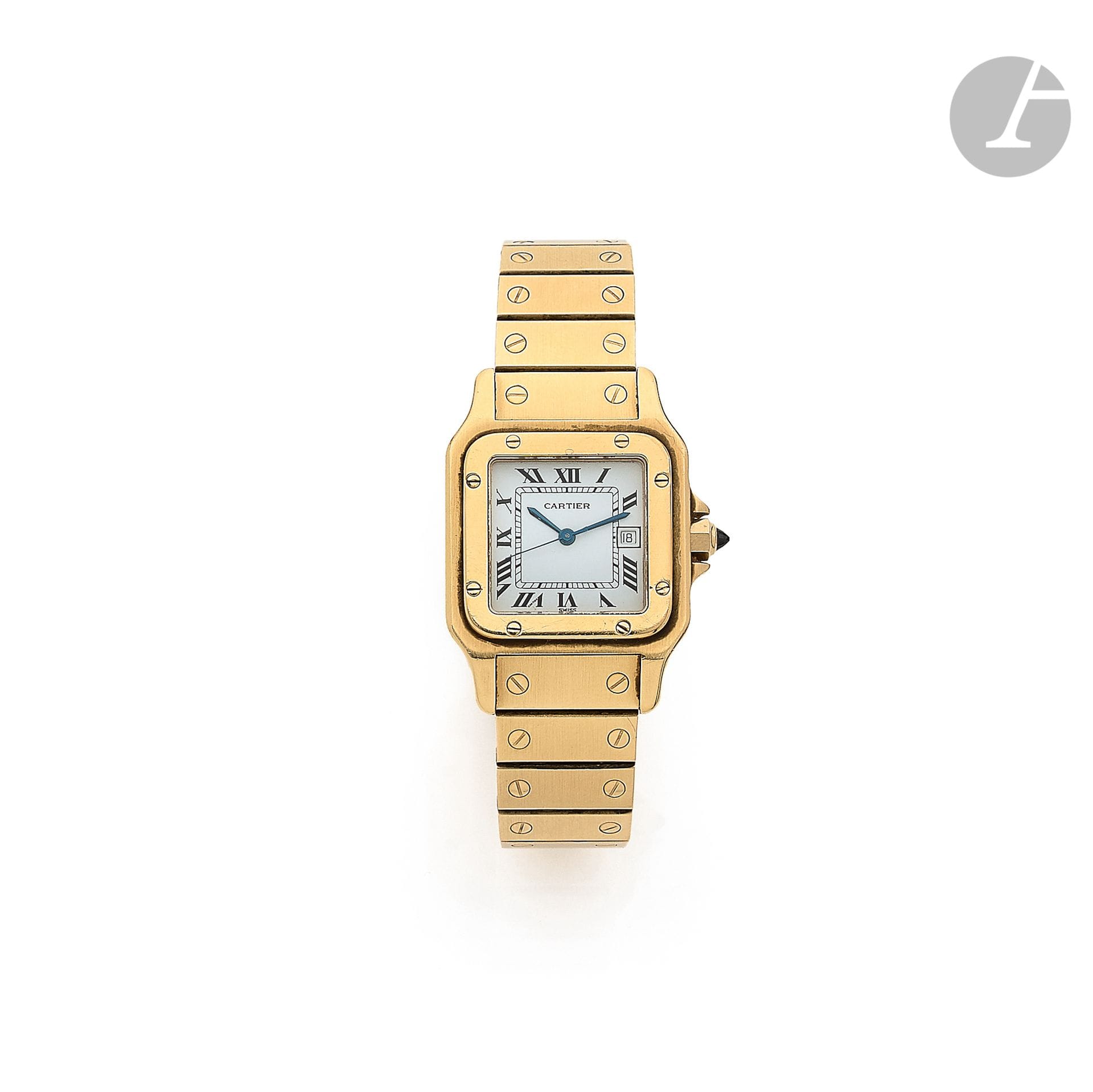 CARTIER Santos. Vers 1980

N°296400222

Montre bracelet pour homme en or 18K (750), cadran blanc, index chiffres romains formant les heures, mouvement mécanique à remontage automatique, bracelet en or 18K avec sa boucle déployante signée. Cadran, boîtier et mouvement signés. Dimensions :  27 mm x 38 mm. Poids brut : 129,1 g

On joint un maillon supplémentaire.