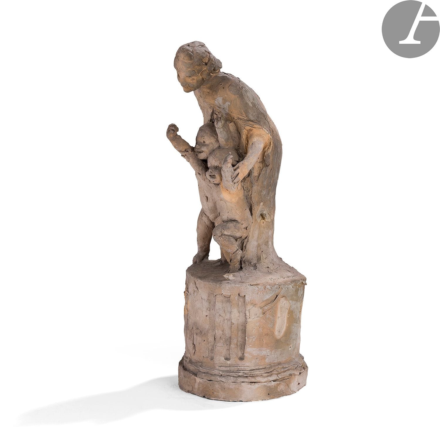 MAX BLONDAT (1872-1925)
La Maternité ou Femme et enfants les bras levés
Sculpture. 
Terre cuite d’atelier.
Petits accidents et manques épars.
Signée Max BLONDAT sur la terrasse.
Hauteur : 46 cm

Provenance : 
Le fond d’atelier Max Blondat – Vente Mathias, Baron-Ribeyre, Farrando Lemoine, Hôtel Drouot, Paris, le 24 mars 2010. Lot présenté sous le n° 8 du catalogue.