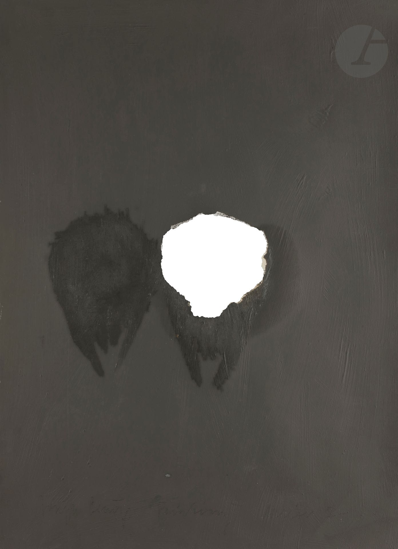 *Joseph BEUYS [allemand] (1921-1986)
2 (trou) têtes de moutons 1961-1975.
Painting version 1-90, 1975
Huile, graisse sur papier à la cuve et trou déchiré.
Signée, titrée et numérotée 74 en pied.
Éditeur Verlag Schellmann & Klüser, Munich, édition à 90 exemplaires.
76 x 56 cm

Bibliographie :
- Joseph Beuys, Paris, Éditions du Centre Pompidou, 1994, un exemplaire reproduit p. 114.
- Jörg Schellman, Joseph Beuys, Die Multiples, Wekverzeichnis der Auflagenobjekte und Druckgraphik 1965-1986, München-New York, Édition Schellmann, 1997, n° 186, un exemplaire reproduit p. 183.
- Alain Borer, Joseph Beuys, Panorama de l'œuvre, sous la direction de Lothar Schirmer, Lausanne, Bibliothèque des Arts, 2001, un exemplaire reproduit, n° 136.