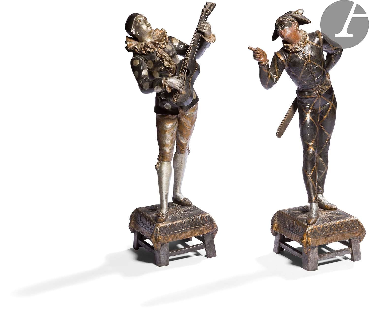 France RAPHAEL (1877-1962)
Pierrot & Arlequin jouant de la guitare
Deux sujets en bronze argenté, doré et polychrome.
Signés sur la base.
H. : 36,5 cm