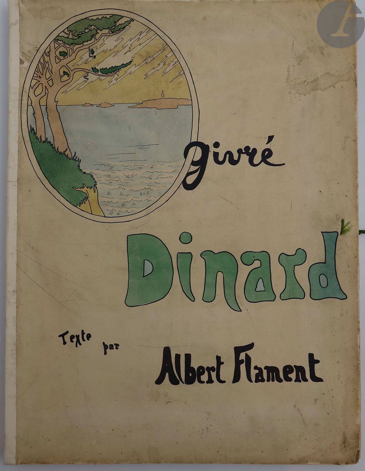 GIVRÉ (François de).
Dinard.
Paris, 1914. — Album in-folio, en feuilles, sous chemise cartonnée et illustrée de l'éditeur.

Album composé d'une introduction de 16 pages par Albert Flament et de 40 planches en noir et en couleurs du caricaturiste François de GIVRÉ qui a pris soin de croquer les personnalités de la vie mondaine qui se donnaient rendez-vous à Dinard à la veille de la première guerre mondiale.

Tirage à 300 exemplaires numérotés et signés par l'artiste (n° 298).

Cartonnage sali et taché. Manque les liens. Très bon état intérieur.