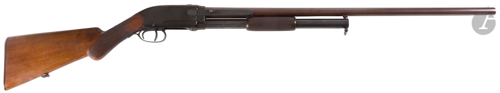 Spencer Bannerman" model 1890 rifle, 12 gauge. 
Round barrel of 76 cm, damask ribbon, marked with the thunder " SPENCER RPTG SHOT GUN PAT APL 1882 ". Tubular magazine with handle out of wooden partly squared.
Bronze plated breechblock marked "F. BANNERMAN MANFR NEW YORK U.S.A. MODEL 1890"
. 
Total length: 123 cm 
.
B.E. 
N° 60**The

Bannerman rifle differs only little from the Spencer, put aside the shape of the handle of loading


. 


The Bannerman company bought the Spencer Sporting Arms Company in 1890.








