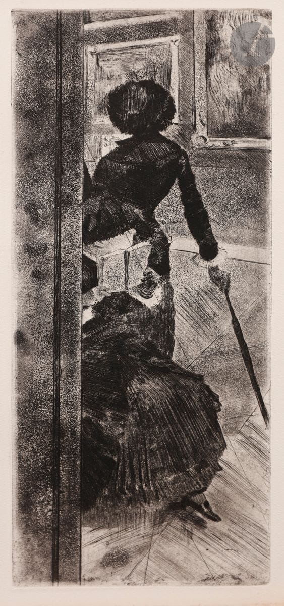 Edgar Degas (1834-1917) 
Au Louvre : la peinture (Mary Cassatt). Vers 1876. Eau-forte, pointe sèche et aquatinte. 128 x 305. Delteil 29 ; Reed-Shapiro 52. Très belle épreuve sur vélin fort texturé ivoire, du tirage effectué sur le cuivre biffé pour Ambroise Vollard (1918). Fine oxydation aux bords du feuillet. Toutes marges.