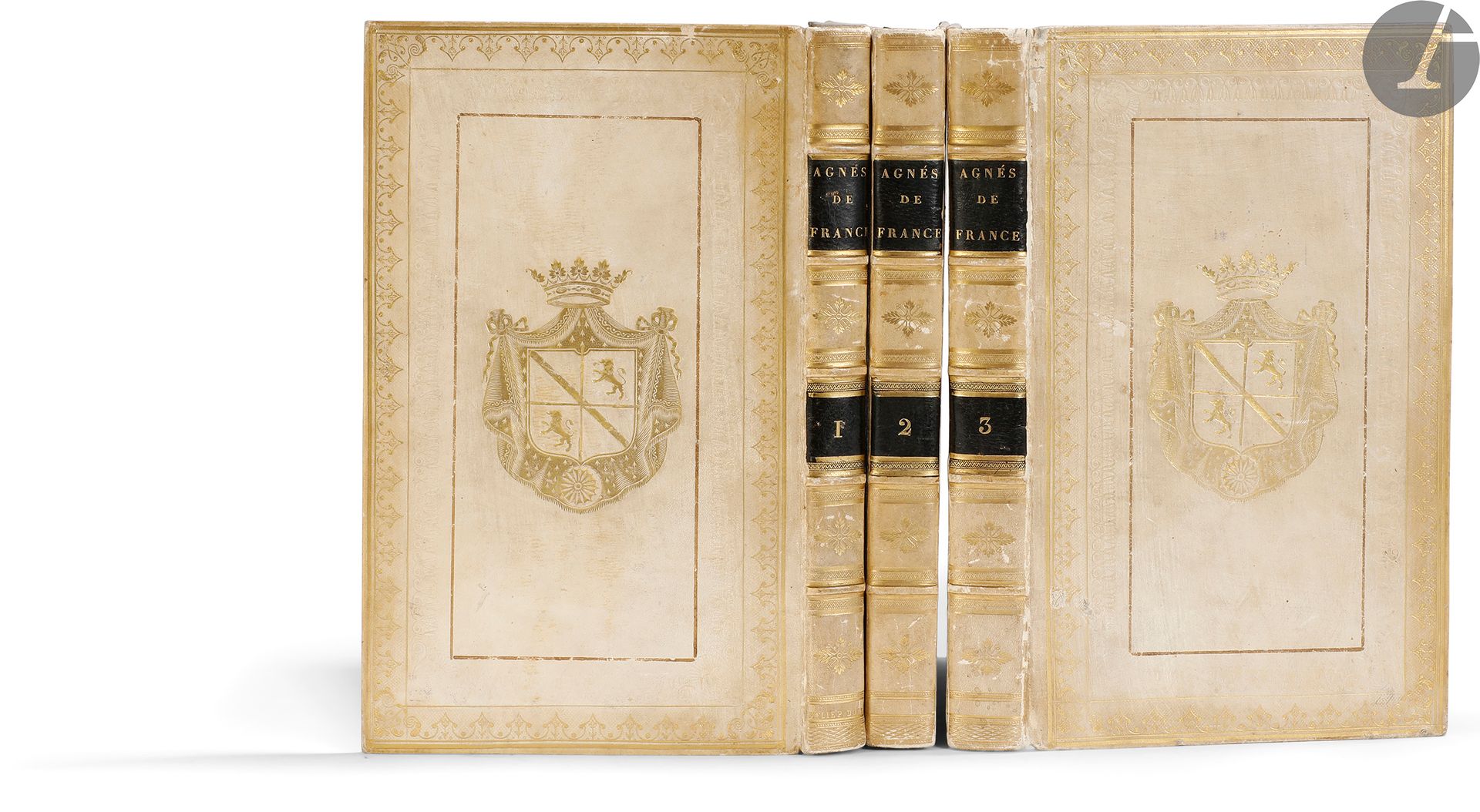 
CANDEILLE (Amélie Julie).



Agnès de France, ou le douzième siècle. Roman historique.



Paris : Maradan, 1821. — 3 volumes in-8, 203 x 124 : frontispice, (vj pp.), (1 f. d’errata), pp. (vij)-x, 248 pp. ; (2 ff.), 325 pp. ; (2 ff.), 349 pp. Veau blanc, roulettes à froid et dorées, et filet à l’encre en encadrement sur les plats, armes dorées au centre, dos à nerfs orné, roulette dorée intérieure, tranches dorées (Doll).



Édition originale rare dédiée à la duchesse Claire de Duras (1777-1828), de ce roman historique de Julie Candeille (1767-1834), actrice de la Comédie-Française, musicienne, autrice et dramaturge. Elle est illustrée d’un frontispice gravé par Adam d’après un dessin du célèbre peintre Anne-Louis Girodet.



Julie Candeille et ce dernier étaient des amis proches, l’actrice ayant eu une place décisive dans la carrière du peintre. « L’analyse des centaines de lettres échangées entre ces deux figures phares montre que Julie Candeille était à la fois une collaboratrice critique et une défenseure passionnée du travail du peintre, une conseillère avisée et un agent retors, une critique astucieuse et une historienne dévouée à l’artiste. De fait, elle contribua considérablement à forger la figure du peintre et s’associa de multiples façons à son travail » (Jensen, Quand la muse parle : Julie Candeille sur l’art de Girodet, 2012).



EXEMPLAIRE DE DÉDICACE AUX ARMES D’AMÉDÉE-BRETAGNE-MALO DE DURFORT, DUC DE DURAS (1771-1838) qui n’était autre que l’époux de Claire de Duras, dédicataire de l’ouvrage, autrice du célèbre roman Ourika. Il est imprimé sur papier vélin fin.



La reliure est signée du relieur parisien Doll qui fut ouvrier chez Bozérian et qui travailla notamment pour Napoléon Ier et pour la reine Marie-Amélie.



Frottements d’usage aux reliures. Rousseurs.



Provenance : Claire de Duras, avec les armes de son époux sur les plats.
