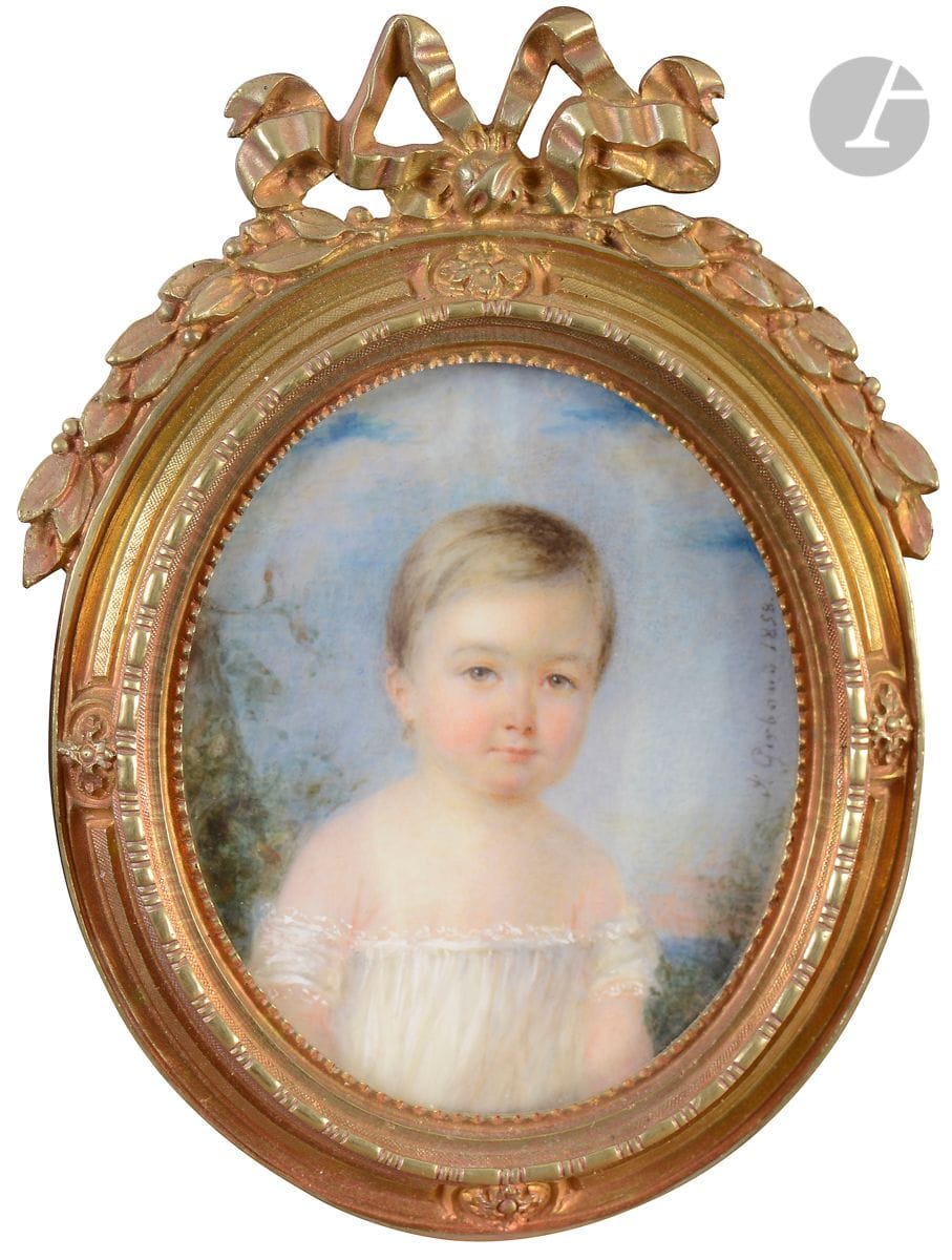 Jenny GIRBAUD (1822-Paris 1894)
Portrait de fillette blonde en chemise blanche sur fond de paysage
Miniature sur ivoire 
Signée et datée à droite « J. Girbaud.1858 »
6,7 x 5,7 cm à vue
Cadre en laiton style Louis XVI marqué CA et formant chevalet, H. totale 10,5 cm
Poids brut : 182.8 g

Peintre en miniature et sur porcelaine. Elle exposa à Paris au Salon de 1845 à 1880. Ses miniatures sont rares.
