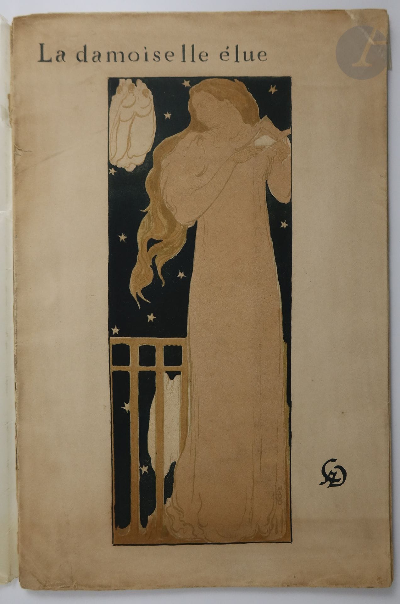 DEBUSSY (Claude).
La Damoiselle élue. Lyrical poem, after D.-G. Rossetti. French translation by Gabriel Sarrazin.
Paris : Librairie de l'art indépendant, 1893. - In-folio, paperback, filled cover.
Cailler, " Catalogue raisonné de l'Œuvre gravé de M. Denis ", n° 30.

First edition, dedicated to Paul Duka, of the score for voice and piano of this famous cantata composed by Claude Debussy on a libretto by Dante Gabriel Rossetti

.



This work is one of the most emblematic of Art Nouveau. The cover is illustrated with a superb lithograph by Maurice Denis, which Debussy did not hesitate to describe as "rare and precious", depicting the chosen Damoiselle, standing before a balustrade, surrounded by a starry night where happy souls and angels flutter. This was one of the first compositions that the painter produced for a book; he was only 23 years old at the time and had just left traditional iconography to turn to symbolism. This illustration, together with the score, attracted music lovers, painters, poets and, of course, bibliophiles.

Only 160 copies of the edition were printed; this one is one of 125 on white vellum (n° 116).

Cover soiled, restoration to a corner of the first cover, tears and missing parts to the spine. The first and last leaves have been glued to the endpapers, leaving some light traces of glue in the inner margins. Light russeting in the margins of pages 11 to 21.










