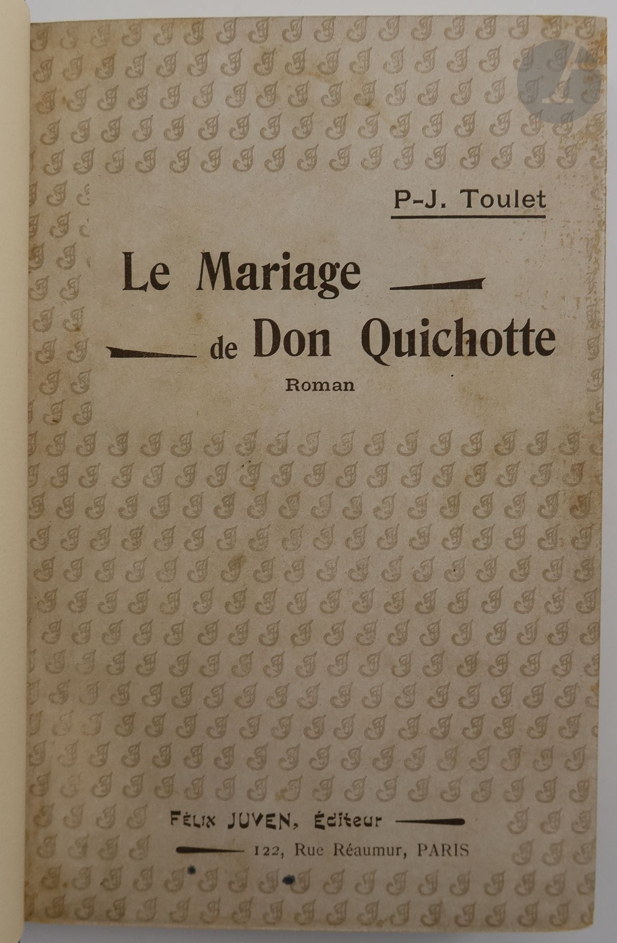 TOULET (Paul-Jean).
Le Mariage de Don Quichotte. Roman.
Paris : Félix Juven, [1902]. — In-18, demi-maroquin vert foncé, dos à nerfs orné, tête dorée, non rogné, couverture conservée (reliure moderne).
Édition originale rare, dont tous les exemplaires comportent la « Préface à la troisième édition », et pour laquelle il n'a été tiré que 3 exemplaires sur grand papier.

Exemplaire du tirage ordinaire, enrichi de cet envoi de l'auteur à l'écrivain Bilnet-Valmer (1875-1940) :

« A Monsieur Binet-Valmer // hommage de l'auteur // JToulet »

Bon exemplaire en reliure moderne.