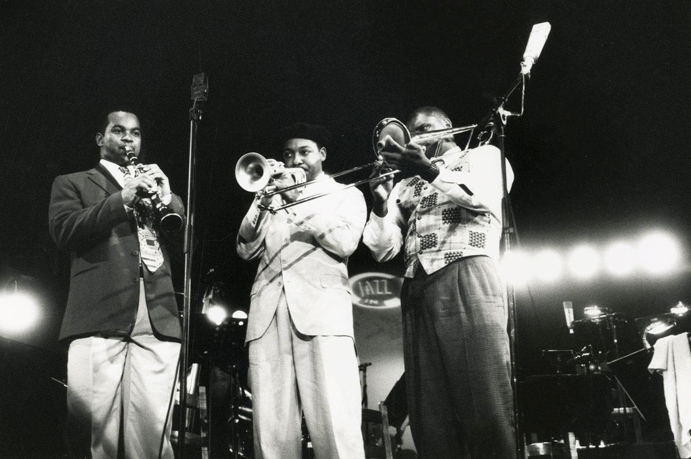 André Clergeat (1927-2016
)Wynton Marsalis at the Jazz in Marciac festival, 1996.
11 vintage silver prints. Stamp "Photo André Clergeat" and handwritten annotations on the back.
Average image size : 24,5 x 16,5 cmAverage
sheet
size
: 25 x 20 cmAndré

Clergeat (1927-2016)
Wynton Marsalis at Jazz in Marciac, 1996.
11 vintage gelatin silver prints




.




Stamp "Photo André Clergeat" and handwritten annotations on versos.
Average size of the pictures : 24,5 x 16,5 cmAverage
size of the papers : 25 x 20 cm









