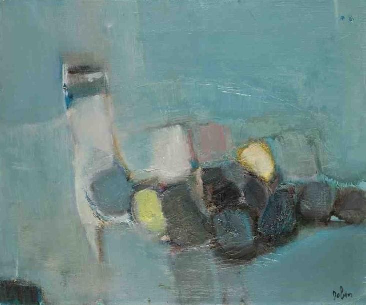 La nature morte bleue, vers 1980 Huile sur toile. Signée en bas à droite. Titrée au dos. 55 x 65 cm