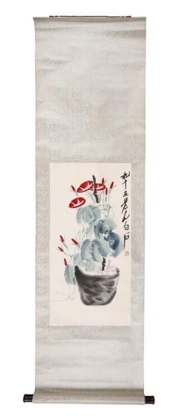 Peinture en hauteur, encre sur papier, jardinière fleurie. Signature apocryphe de Baishi à l'age de 95 ans. Montée en rouleau. H.: 72 cm