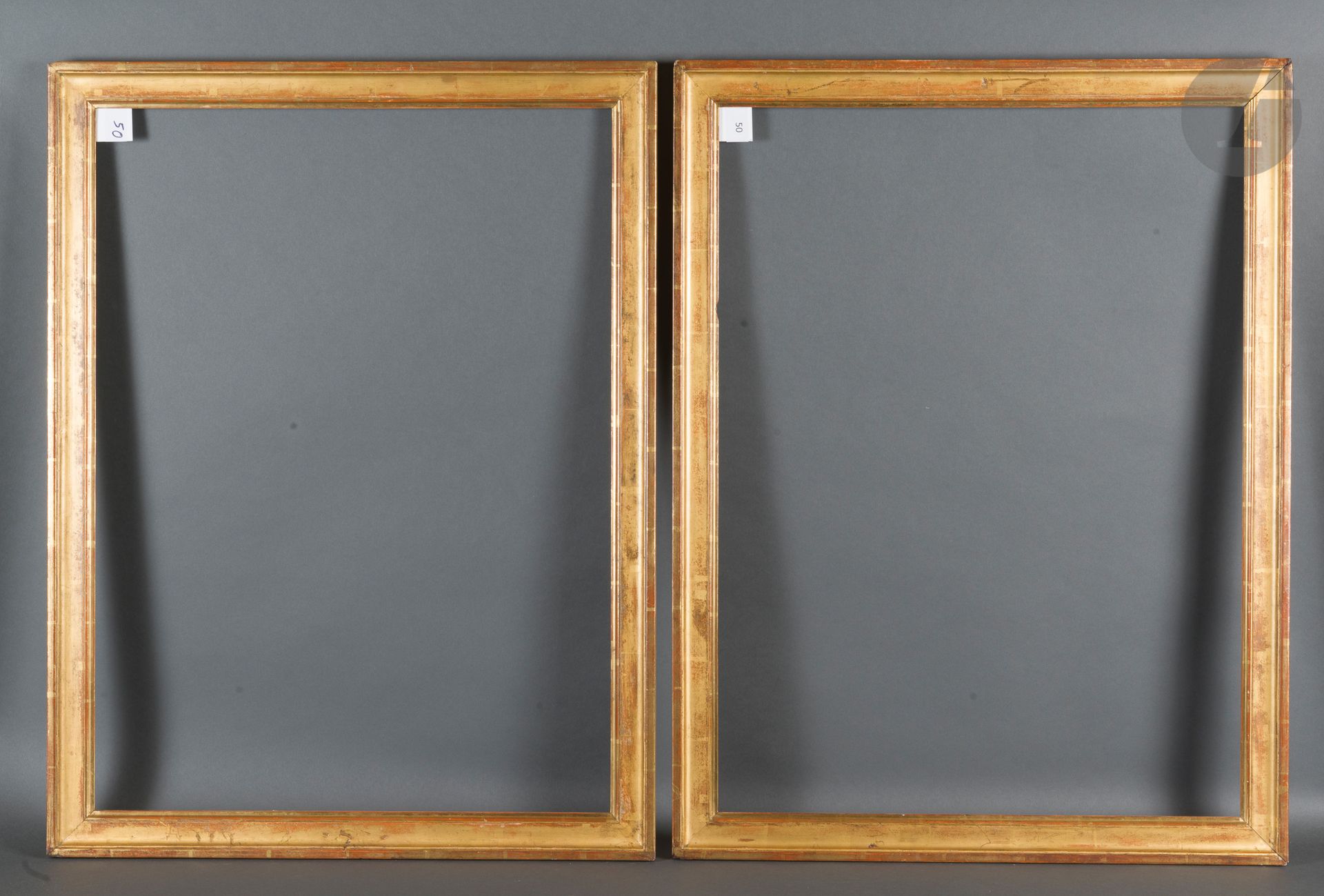 Pair of molded and gilded wood chopsticks. Late 18th century - early 19th century (restorations).
50,7 x 68,7 cm and 50,6 x 68,7 cm - Profile : 4,5 cmSee
reproduction previous page

