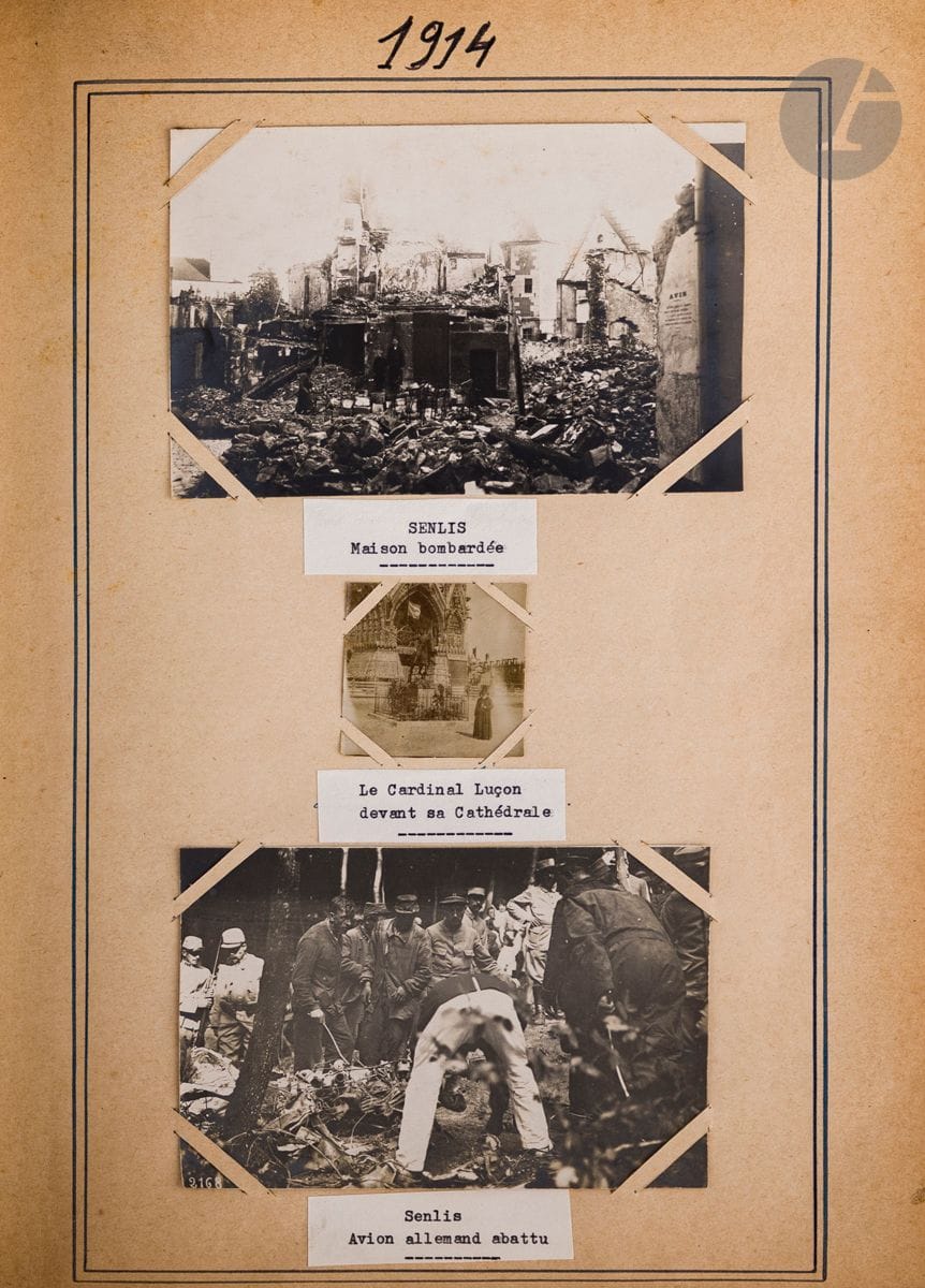 « MA GUERRE 1914-1918 »


Album de 134 photos sur papier, entre 1914 et 1919, d’un soldat, probablement artilleur. 


Vues d’églises, de pièces d’artillerie, aviations, goumiers, vues d’Amiens, de Montmirail, vues d’Alsace à la fin de la guerre. 


Dans une reliure façon percaline noir, marquée « Sporting ». 


A.B.E.
