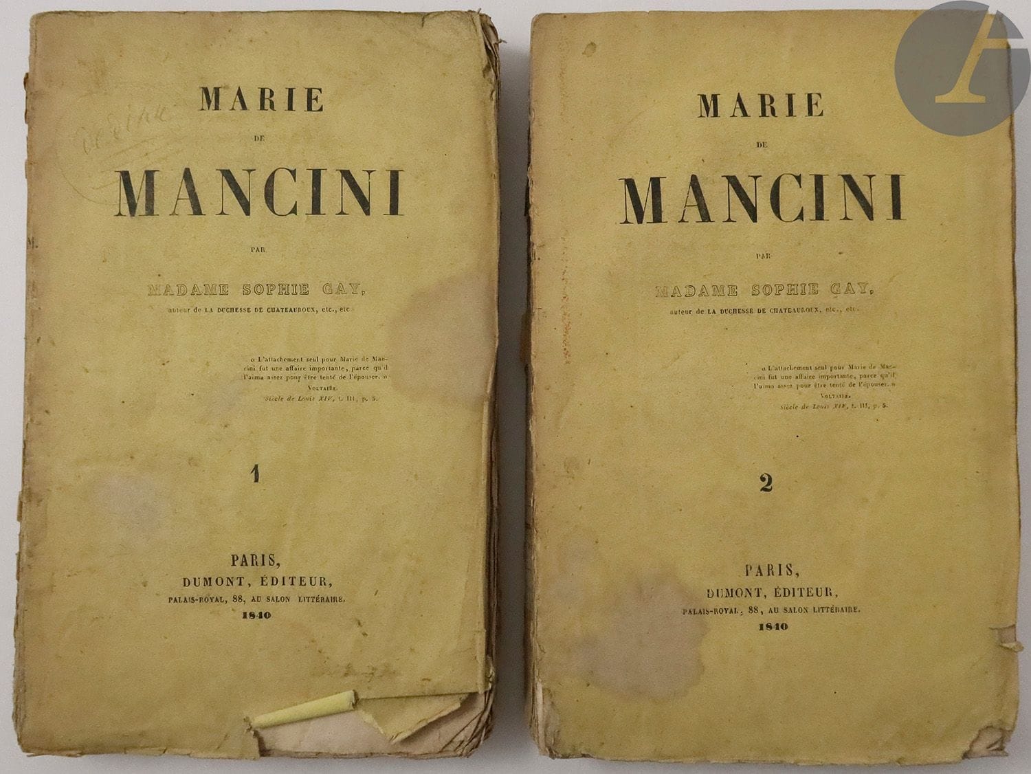 GAY (Sophie).
Marie de Mancini.
Paris : Dumont, 1840. — 2 volumes in-8, broché.
Édition originale parue indifféremment à la date de 1839 ou de 1840.

EXEMPLAIRE DU CÉLÈBRE ÉCRIVAIN EUGÈNE SUE (1804-1857), portant cet envoi autographe de l'autrice sur le faux titre du premier volume :

« A Monsieur Eugène Sue // souvenir d'amitié // S.G. »

Exemplaire dont les couvertures sont malheureusement défraîchies, présentant des taches, des salissures ainsi que des déchirures parfois avec manques. Manques aux dos. Le dos du second volume est cassé. Rousseurs.