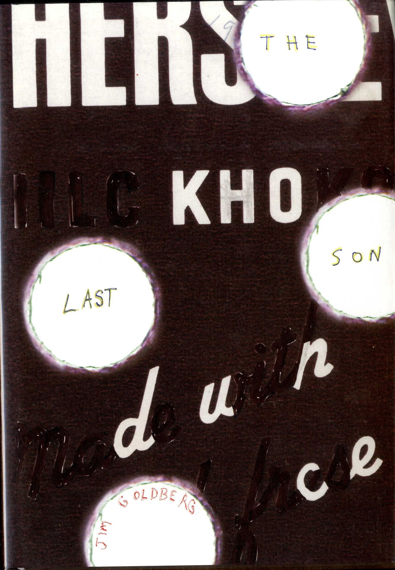 GOLDBERG, Jim (né en 1953) [Signed] 

The Last Son.
Kanagawa (Japon), Super Labo, 2016.

In-8 (26 x 18,5 cm). Édition originale relié dédicacée et signée par Jim Golberg et enrichi de deux photographies originales en noir et blanc au format 9 x 12,5 cm contrecollées en page de garde et au recto de la page de garde (collées par Jim Goldberg lors de la dédicace avec son baton de colle et encadrées d’un rectangle doré qu'il a tracé à la main). 132 p. des photographies noir et blanc ou couleur pleine page ou double page dans un montage mélangeant également des collages photographiques, des textes manuscrits ou tapuscrits, de fausses taches d'encre, des images fixes de films personnels constituant les archives du photographe. Reliure toilée de velours marron avec le titre imprimé en creux dans une série de 24 petits rectangles estampés en couverture et jaquette illustrée