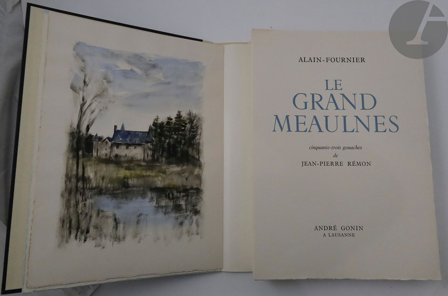 *ALAIN-FOURNIER - RÉMON (Jean-Pierre).
Le Grand Meaulnes.
Lausanne : André Gonin, [1956]. — In-folio, en feuilles, couverture rempliée, chemise et étui de l'éditeur.
Édition tirée à 200 exemplaires sur papier de Rives, signés par l'éditeur et l'artiste à la justification, illustrée de 53 gouaches originales, dont une en frontispice et 52 dans le texte, du peintre Jean-Pierrre RÉMON (né en 1928), rendant chaque exemplaire véritablement unique.

Celui-ci est enrichi d'une gouache originale signée à pleine page et de ce bel envoi autographe de l'artiste en regard :
« Pour Monsieur et Madame A. Métraux // cet exemplaire du “Grand Meaulnes” // peint pour eux avec tendresse // et émotion… // pour eux, les amis des peintres // et des poètes… // Que ce petit étang tranquille // et mystérieux leur apporte un // tout petit peu de l'atmosphère // merveilleux de ce livre inoubli- // -able, et beaucoup de mon // amitié, subite et sincère. // (Il est si rare pour un // peintre de rencontrer les vrais // amis des peintres !) // fidèle et affectueux // souvenir de Jean-Pierre Rémon // P.S. à bientôt ! // Bâle 18 juin 1957 »

Exemplaire très bien conservé. Sur l'illustration figurant page 24, l'artiste a ajouté : « aquarelle terminée en juin 1958 ».