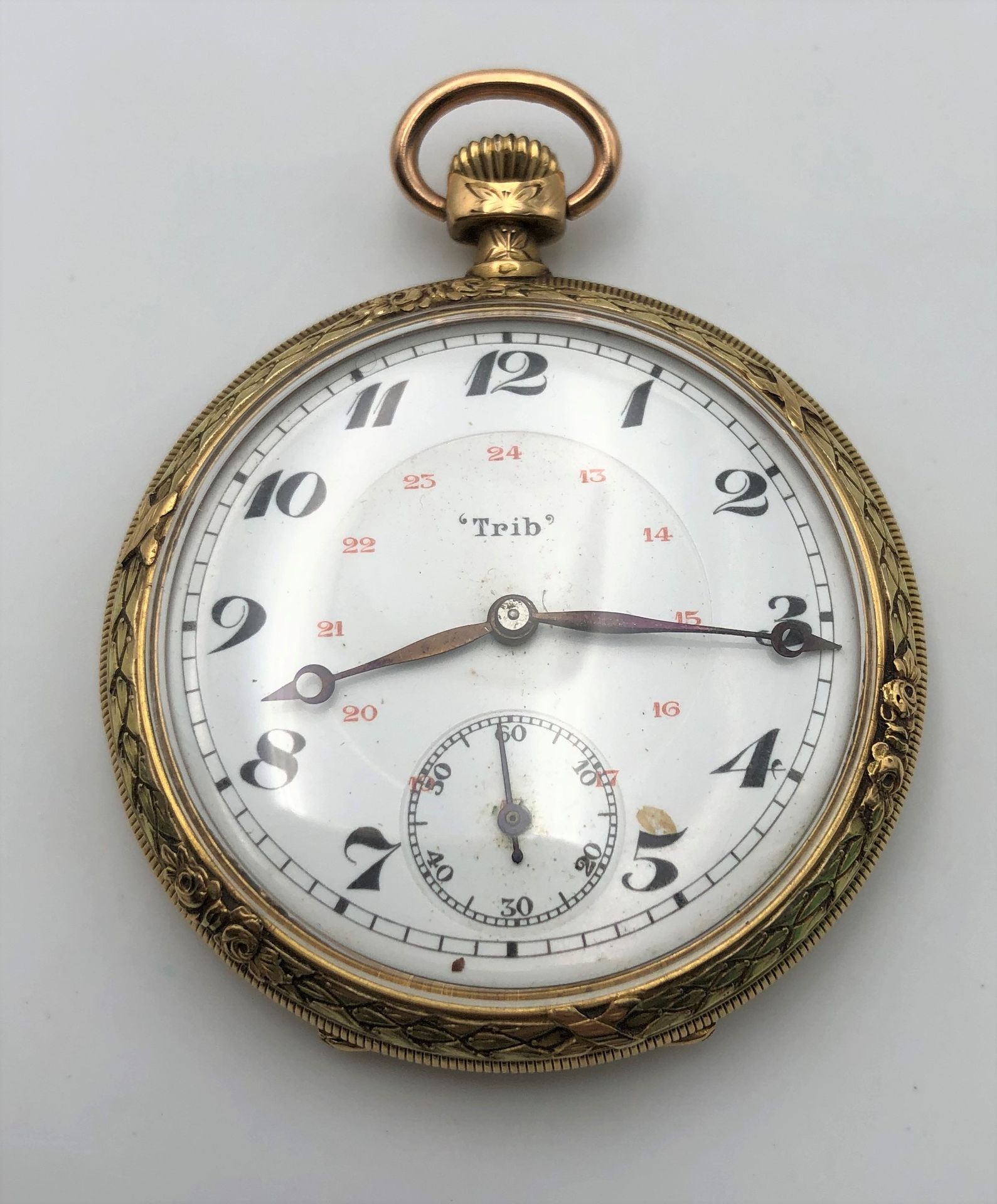 Montre de gousset en or (18K) cadran signé TRIB. Poids brut: 66,1 g
(double paroie & accident au cadran)
