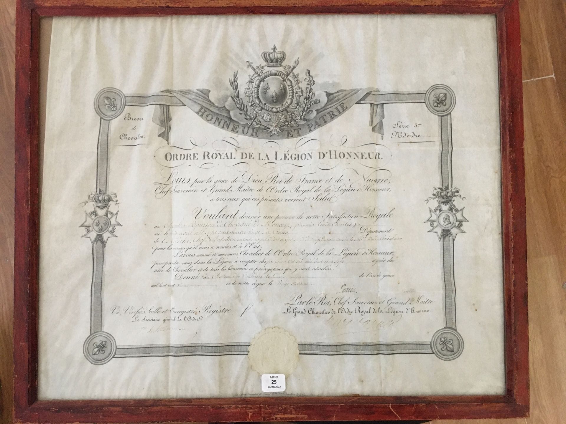 Brevet de chevalier de la Légion d honneur de François Louis BOURLON de MONCEY, époque Restauration (1821). 

Encadré sous verre.



Provenance :

Descendance du Maréchal MONCEY, Duc de Conegliano (Château de Vaivre).