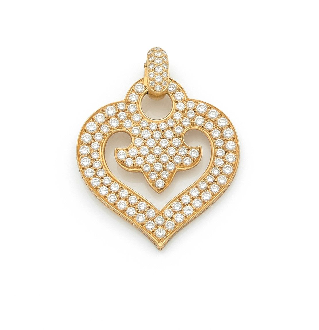 O.J.PERRIN
Pendentif Cœur Légende en or 18K (750), entièrement pavé de diamants ronds de taille brillant. Signé. Travail français des années 1990. Dimensions : 4 x 3,3 cm environ. Poids brut : 11,4 g (altérations suite à incendie)

A O.J.Perrin Cœur Légende gold pendent set with diamonds