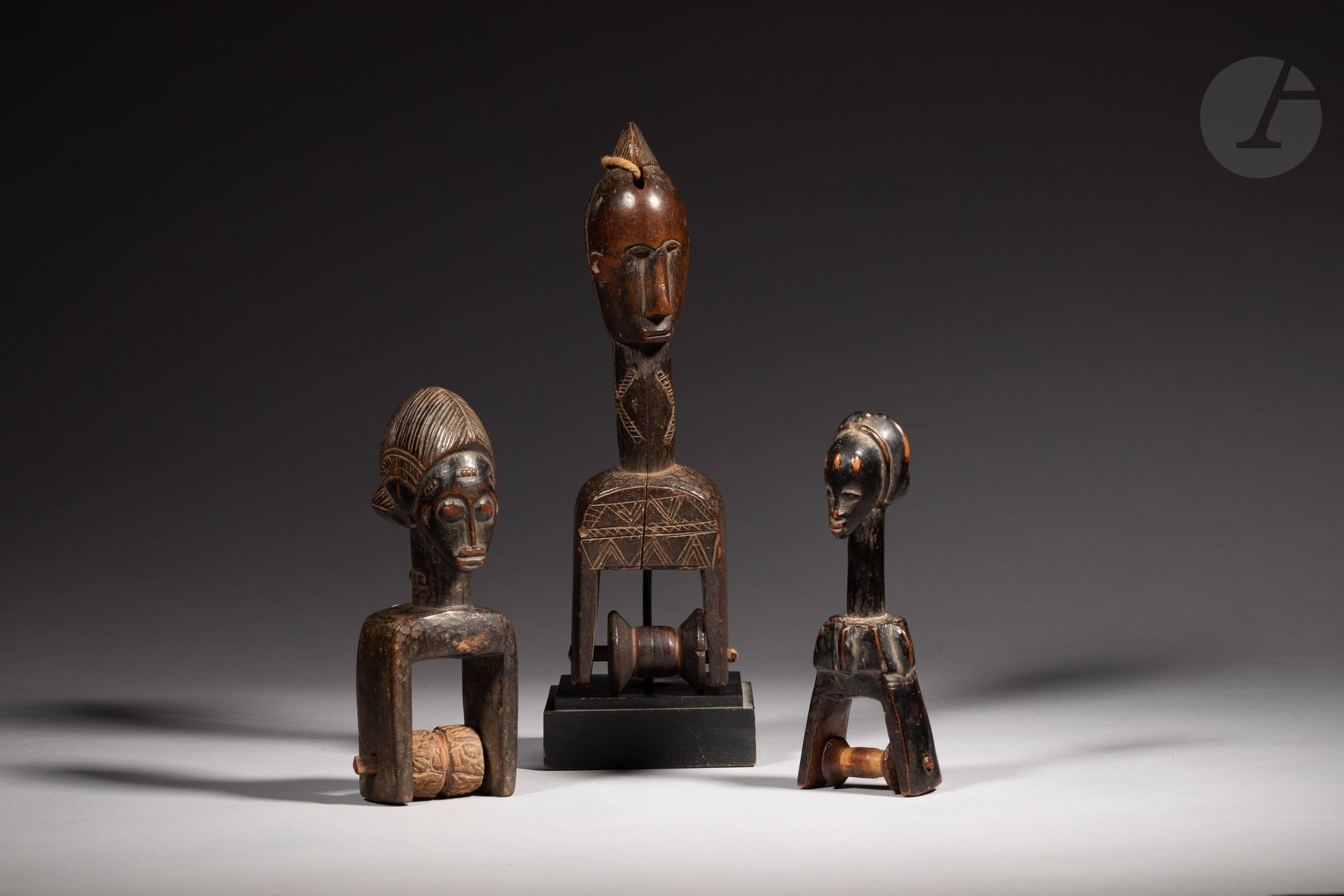 Set of three loom pulley stirrups. 

Baule and Gouro, Ivory Coast

Wood, walnut, old cracks, very nice patina of use.

H. 17 cm, 26 cm and 16 cm



Provenance :

Christian Debenest Collection



Publication:

Pierre Bergé & Associés sale - La Collection d'un Amateur - April 8, 2016, lots 120, 156 and 157 page 98 and 126.