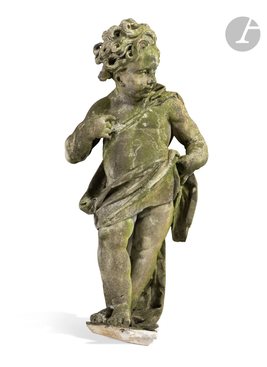 France, XVIIIe siècle 
Putto 
Marbre 
H : 115 cm 
Accidents, manques et présence de lichen sur l’ensemble de la surface du marbre