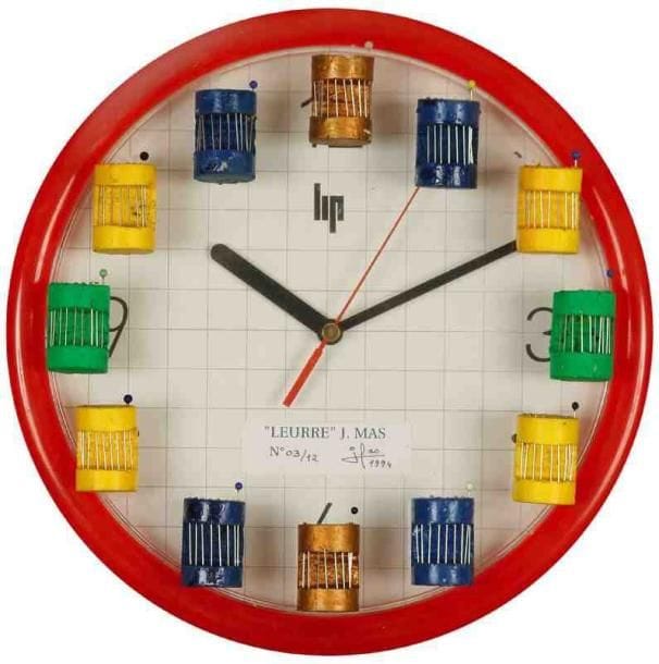 Jean Mas (né en 1946)
Leurre, 1994. Horloge Lip et collage de boîtes à mouches. Signée au dos sur le cadran. Tirage à 12 exemplaires. Diamètre: 24 cm 6 exemplaires proposés. Seront divisés. Chaque