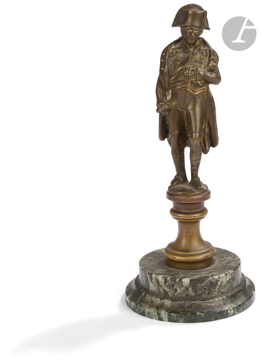 The Emperor Napoleon I in foot
Bronze statuette on green marble base. {Height : 14,5 cm
A.B.E.