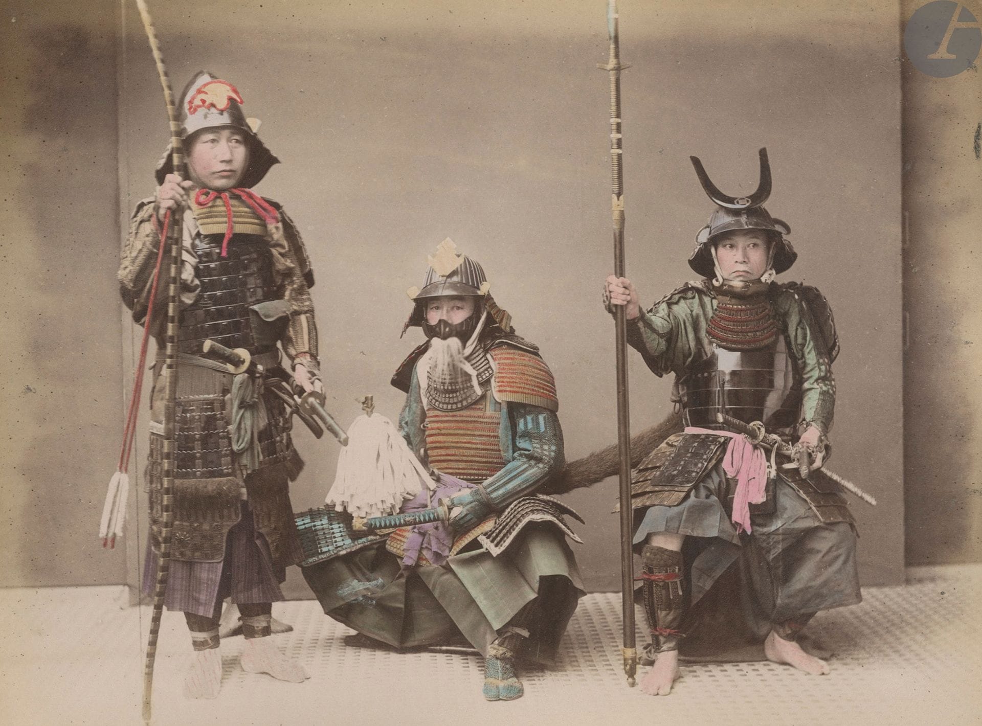 Kusakabe Kimbei (1841-1934) et divers
Japon, c. 1880-1890.
Samourais en armures. Maraichers. Musiciennes. Geishas. Paysages à Bingo.
Huit épreuves sur papier albuminé, la plupart contrecollées sur cartons. Quelques annotations manuscrites sur les montages et légendes en bandeaux dans les négatifs. 
Formats : de 16 x 20 à 28 x 22 cm 

Kusakabe Kimbei (1841-1934) and others
Japan, c. 1880-1890.
Samurai in armor. Vegetable farmers. Musicians. Geishas. Landscapes at Bingo.
Eight albumen prints, mostly mounted on cardboard. Some handwritten annotations on the mounts and captions in bands in the negatives. 
Dimensions : from 16 x 20 to 28 x 22 cm