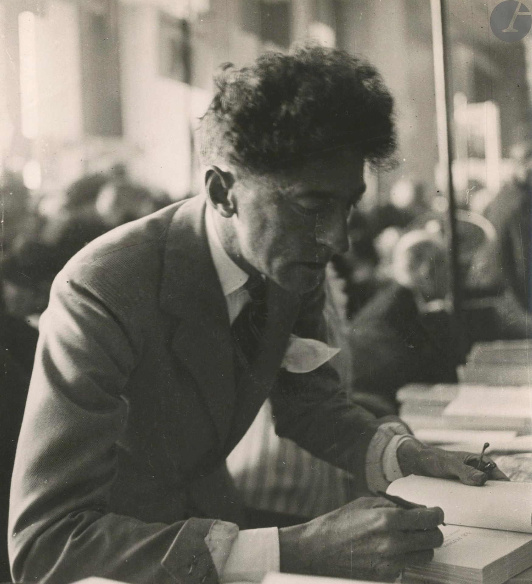 Jean Roubier (1896-1981
)Jean Cocteau for a book signing, c. 1930. 
Three (3) silver prints from the period. Stamp of the photographer and indications of cropping (1) to the backs. 
Sizes : from 18,5 x 16,5 to 19,5 x 19,5 cm 

Jean Roubier (1896-1981)
Jean Cocteau at a book signing, c. 1930. 
Three vintage gelatin silver prints. Photographer stamp and crop marks (1) on versos. 
Dimensions : from 18,5 x 16,5 to 19,5 x 19,5 cm








