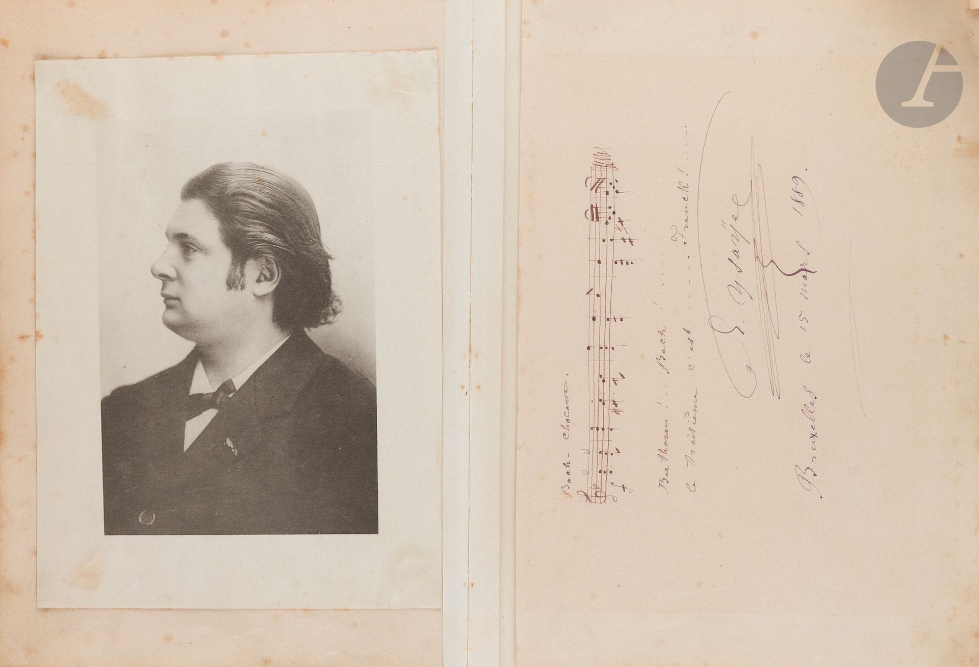 ALBUM D’AUTOGRAPHES. Album contenant plus de 150 P.A.S. ou L.A.S., Belgique vers 1890-1910 ; fort volume grand in-8, relié veau fauve orné au chiffre CM en métal argenté (plusieurs pages arrachées ; nombreuses photos jointes).

   Pages d’album musicales par Peter Benoit, Émile Blauwaert, Jan Blockx, Charles Bordes, Jules Bordier, Rose Caron, F.A. Gevaert, Peter Heckers, Gustave Huberti, Léon Jouret, E. Landouzy, Nellie Melba, Joseph van der Meulen, Louis Queeckers, Raoul Pugno, Edgar Tinel, Eugène Ysaÿe, etc.
   Lettres et pièces autographes par Juliette Adam, Jean Aicard, Ch. Aitken, René Bazin, Jérôme Becker, D. M. Bergey, Laurence Binyon, H. Bordeaux, gal Boulanger, Charles Buet, Antoine Clesse, Willy Coppens, Paul Deschanel, Jules Destrée, H. Didon, Francis Dodd, Gaston Doumergue, Ed Drumont, Louis Duchesne, Ferdinand Fabre, Gerspeyer, Guido Gezelle, H. Ghéon, Henry Gréville, Ed. A. Hornel, J. Jorgensen, P. de Jouvencel, Anne Judic, G. Laguerre, card. Lavigerie, E. Legouvé, J. Lermina, card. Achille Liénart, maréchale de Mac-Mahon, Pierre Maël, Octave Maus, Frédéric Mistral, J. Monsabré, Mounet-Sully, A. de Mun, D. Nisard, G. Ohnet, M. des Ombiaux, Céleste Painparé, Eug Pelletan, Joseph Pennell, Frans de Potter (poème en flamand), Félix Pyat, Élisée Reclus, Joseph Reinach, Jean Richepin, Ed. Risler, Georges Rodenbach, Maria Roethgen, Dr Émile Roux, Zaquin Rubio y Ors, Sainte-Beuve, Frank Short, Jules Simon, Henry W Stanley, Amable Tastu, Constance Teichmann, A. Theuriet, Jules Verne, Louis Veuillot, etc.

