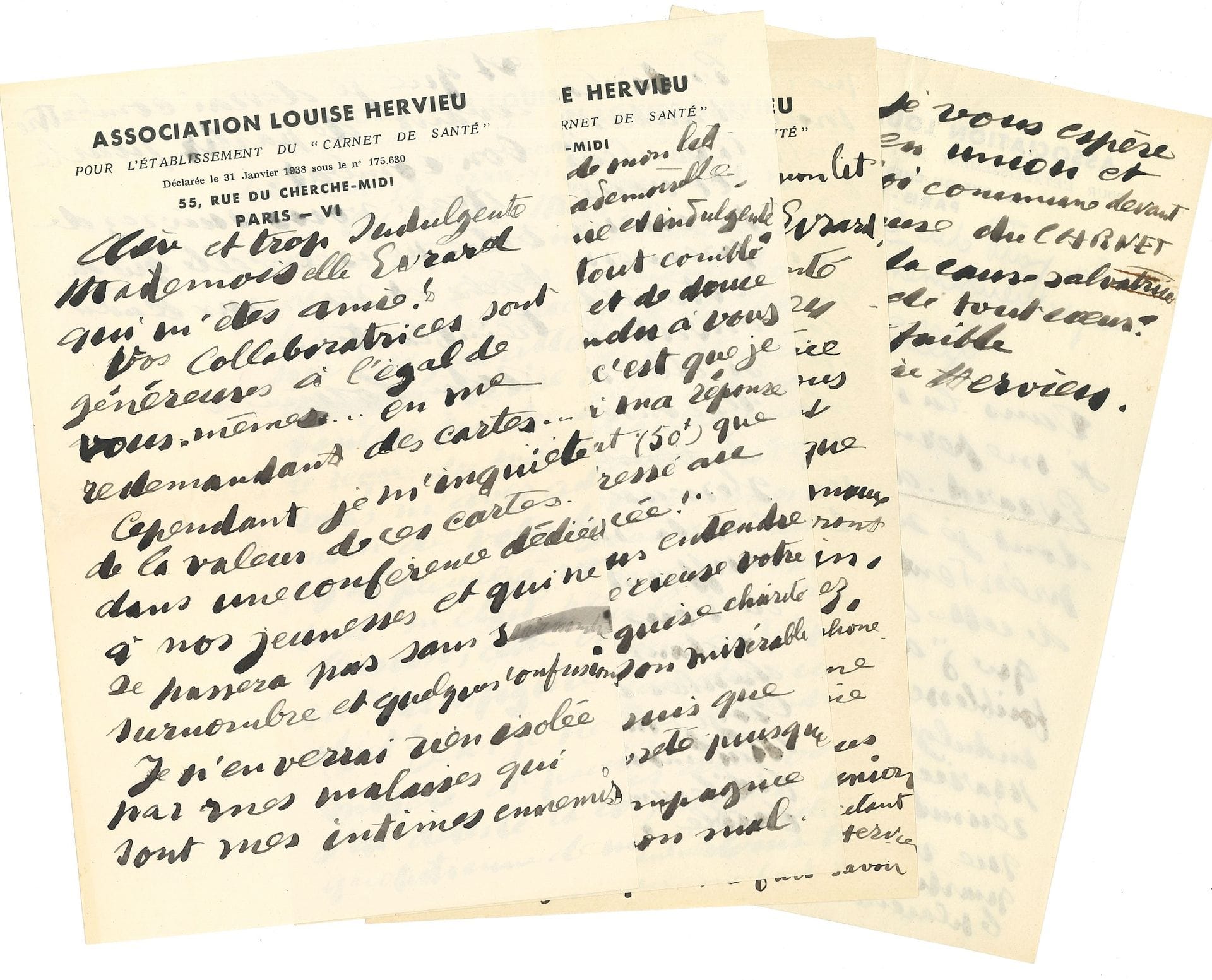 Louise HERVIEU (1878-1954). 5 L.A.S., 1938-1939, à Mlle Marie-Thérèse Évrard ; 8 pages in-8, en-tête Association Louise Hervieu pour l’établissement du “Carnet de Santé”, une enveloppe.

   Touchante correspondance, à une enseignante qui lui a été présentée par leur amie commune la peintre Marie Laurencin, d’une écriture faible et tremblante. Elle remercie sa « Chère et trop indulgente Mademoiselle Evrard qui m’êtes amie ! » pour sa générosité en lui redemandant des cartes, « cependant je m’inquiète de la valeur de ces cartes dans une conférence dédiée à nos jeunesses […] Je n’enverrai rien isolée par mes malaises qui sont mes intimes ennemis et que je devrai combattre avant de partir pour le bon combat »… 4 février 1938. C’est le cœur comblé qu’elle remercie sa correspondante pour le « mandat (50f) que vous m’avez adressé au nom de votre lycée. J’ai pleuré […] tant m’était précieuse votre illusion, cette exquise charité qui transfigure son misérable objet ! Car je ne suis que misère et pauvreté puisque j’ai détesté la compagnie quotidienne de mon mal. […] je bénis notre chère glorieuse Marie [Laurencin] qui vous escorta malgré son pied souffrant »… 15 mars 1939 : « votre rayonnement de bonté est un bienfait de Dieu. Vous êtes la protectrice de l’enfance, et vous êtes particulièrement bonne en me disant que j’ai “servi” et que mes maux et ma déchéance n’auront pas été subis en vain […] Notre Marie Laurencin vous aime… et toutes deux nous l’aimons »… Elle prie sa correspondance d’être des leurs à une réunion du comité de l’Association Louise Hervieu ; « je ne sais rien vous dire mieux – sinon de tout cœur, ma confiance émue… si lasse, pressée, douloureuse, Votre Louise »… Elle la prie d’assister à une conférence, « au nom du Comité dont je suis la défaillante présidente. […] Je vous espère toujours en union et dans une foi commune devant la grande cause du Carnet de santé, la cause salvatrice, le salut de tout cœur, de votre si faible Louise Hervieu »..

