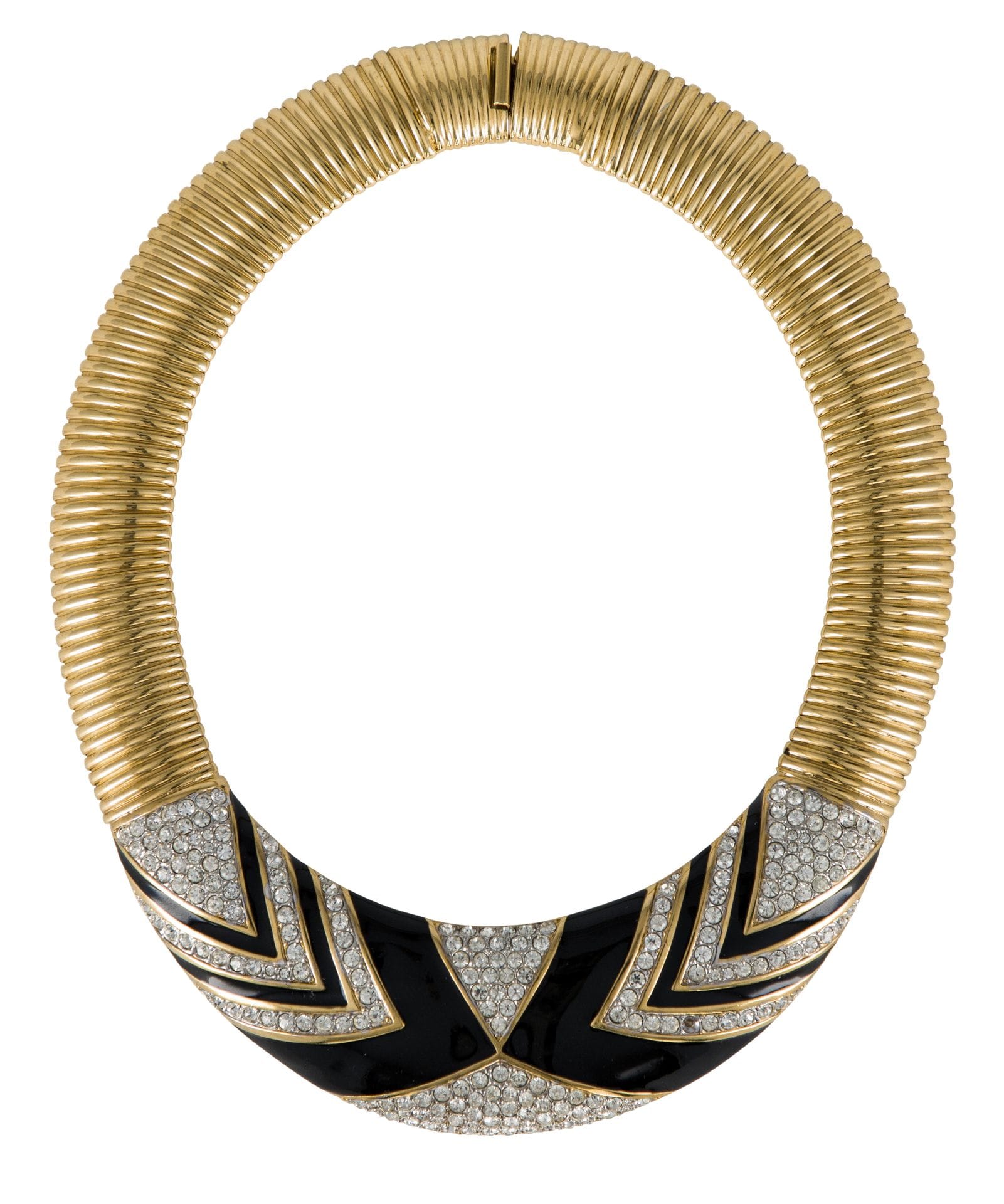 Nina RICCI. Tour de cou en métal doré, strass et émail noir à décor de chevrons. (manque un strass)