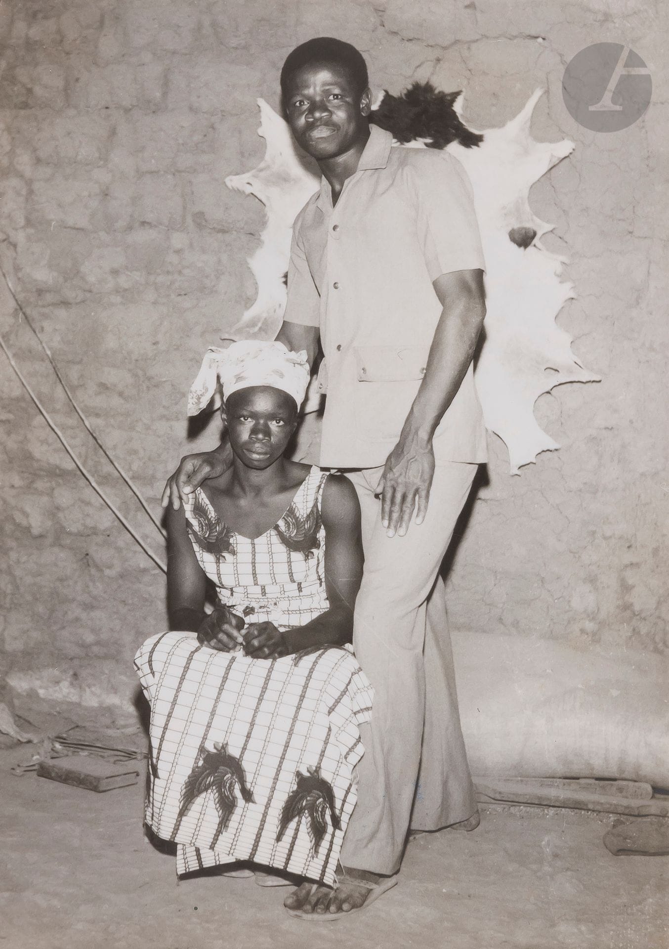 
Sanlé Sory (1943) 

Couples. Bobo-Dioulasso. Burkina Faso, c. 1960-1970.

Six (6) vintage silver prints. Stamp "Volta Photo - BP. 139 Bobo-Dioulasso - R.H.V. - S. Sory" on the back. 

Sizes: from 12,5x9 to 14x8,7cm



African Studios, a private collection - N° 293 to 329.
