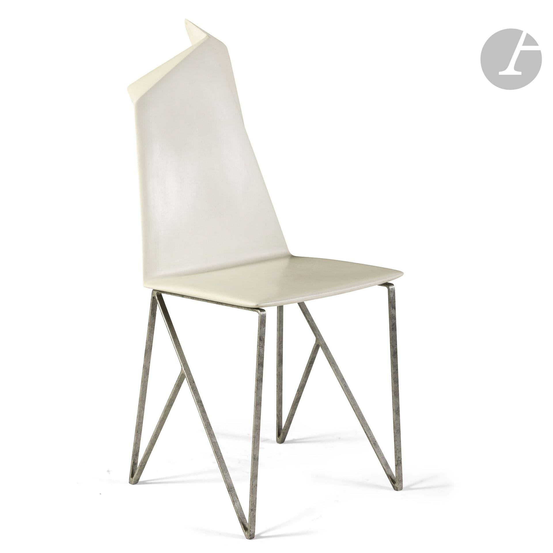 YVES DE LA TOUR D'AUVERGNE (BORN IN 1927
)Marmora, 1985, print numbered 7Chair
. The base in patinated stainless steel; the seat and back in marble powder and resin. Marked with the artist's monogram on the back of the seat, dated 1985 and numbered 7 on the back of the seat. H. 90 cm - W. 38 cm - D. 48 cmProvenance

:
Estate of Mr. and Mrs. B., Paris. From an important decoration made by Isabelle Hebey in the years 1980-1990 for their apartment in the 8th district.

Bibliography :
Pierre Daix (texts by) - Yves de la Tour d'Auvergne - Editions Benteli, Bern, 2000
.
An identical chair reproduced on page 146.







