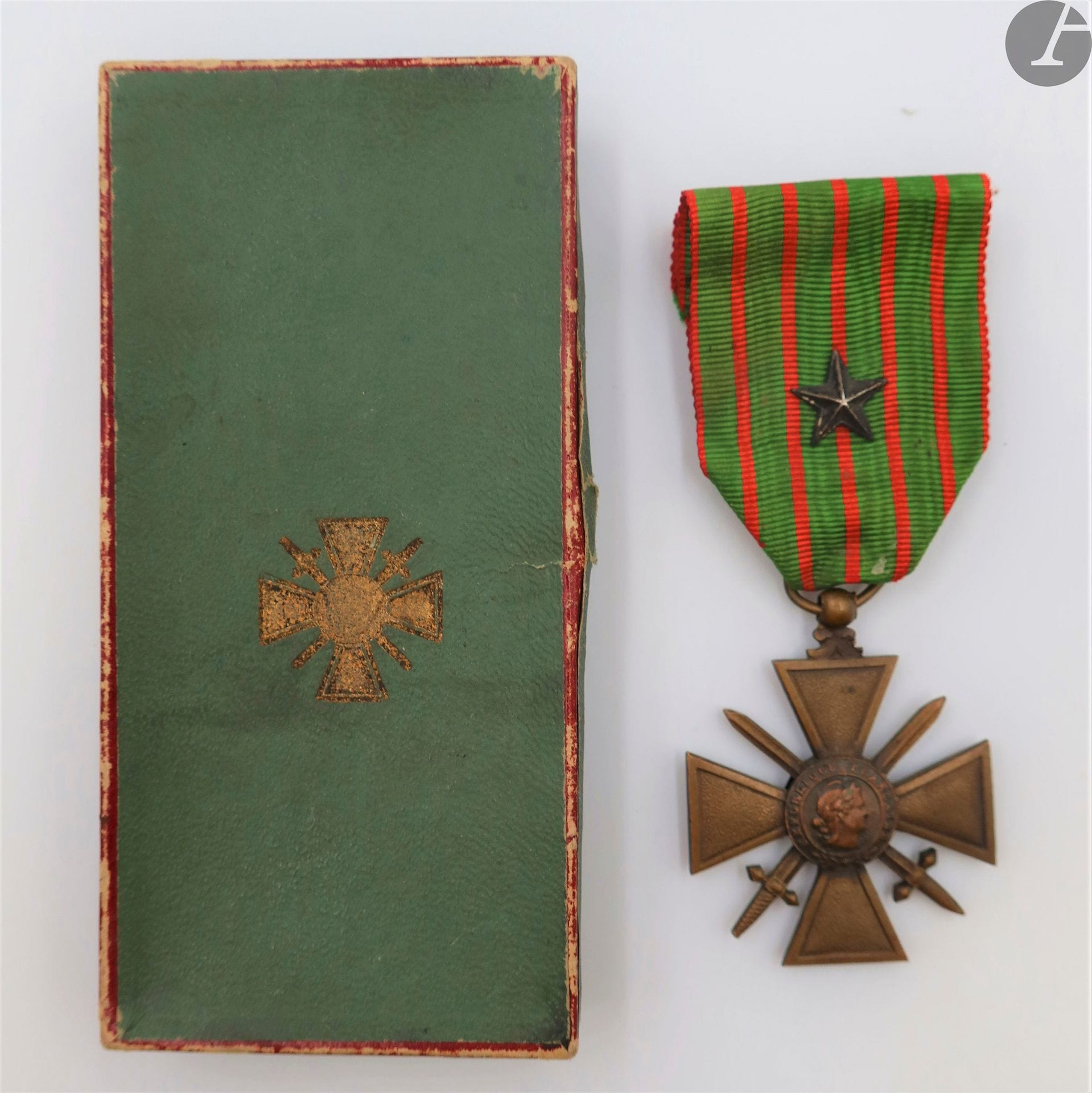 
WAR
CROSS
- 1st World War.
Set of seven bronze war crosses :
- one 14-17. Ribbon with a bronze star. In its cardboard box with the war cross.
- one 14-18, branches with a slightly grainy background. Ribbon with a silver star.
- one 14-15. Ribbon with a bronze and a silver star. Reverse side of the branches engraved with the monogram "PT", "ALSACE" and "3.3. 1917".
- one 14-15, heavily worn. Ribbon with five stars including two small golden ones.
- one 14-16. Ribbon with three bronze palms and two silver stars.
- a 14-18 reduction. 31 x 25 mm. Ribbon with a small bronze palm.
- citation to the order of the regiment in the name of the Sergeant Salaballe of the 15th RIT. Framed under glass.
T.B. to SUP.









