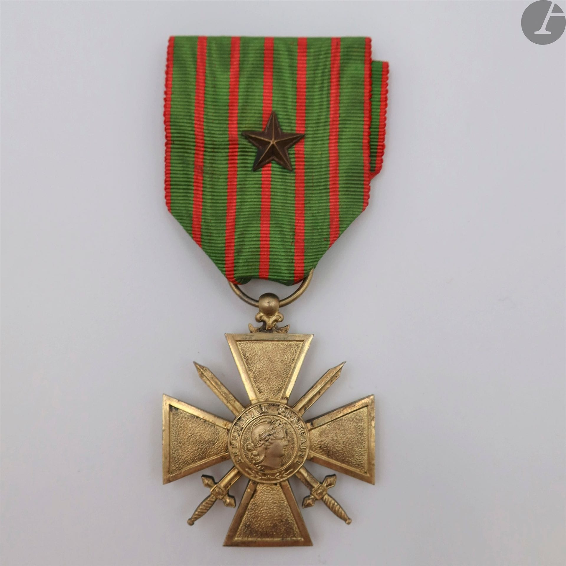 THE WAR CROSSES



WAR
CROSS
- 1st GM.
War cross 1914-1915.
goldsmith's work in vermeil. Boar's head hallmark. Goldsmith's stamp on the ring.
Ribbon with a bronze star.
43 x 35 mm - Gross weight : 20 gSUP
.





